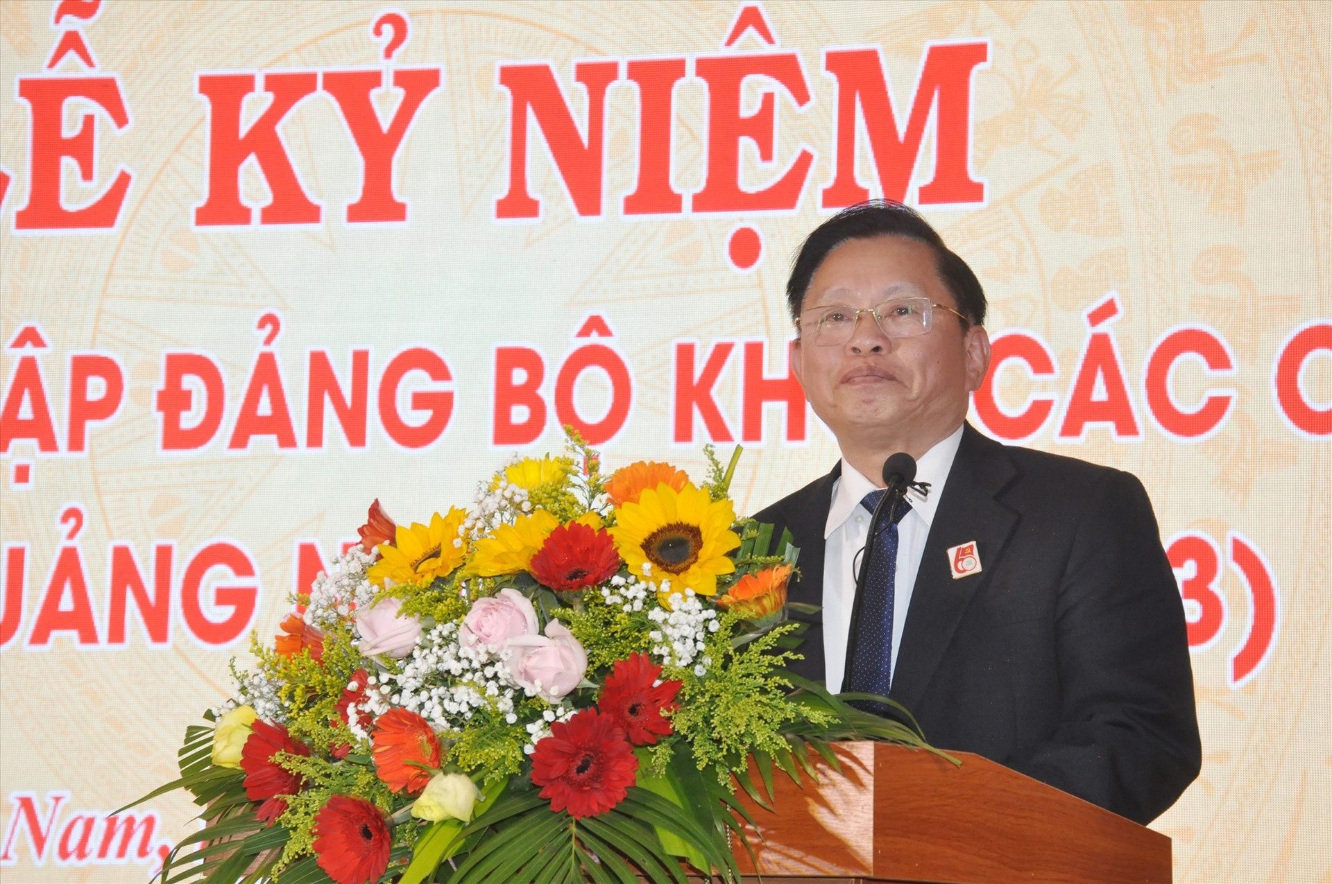 Ông Hồ Thanh Hải - nguyên Bí thư Đảng ủy Khối các cơ quan tỉnh phát biểu tại lễ kỷ niệm. Ảnh: N.Đ