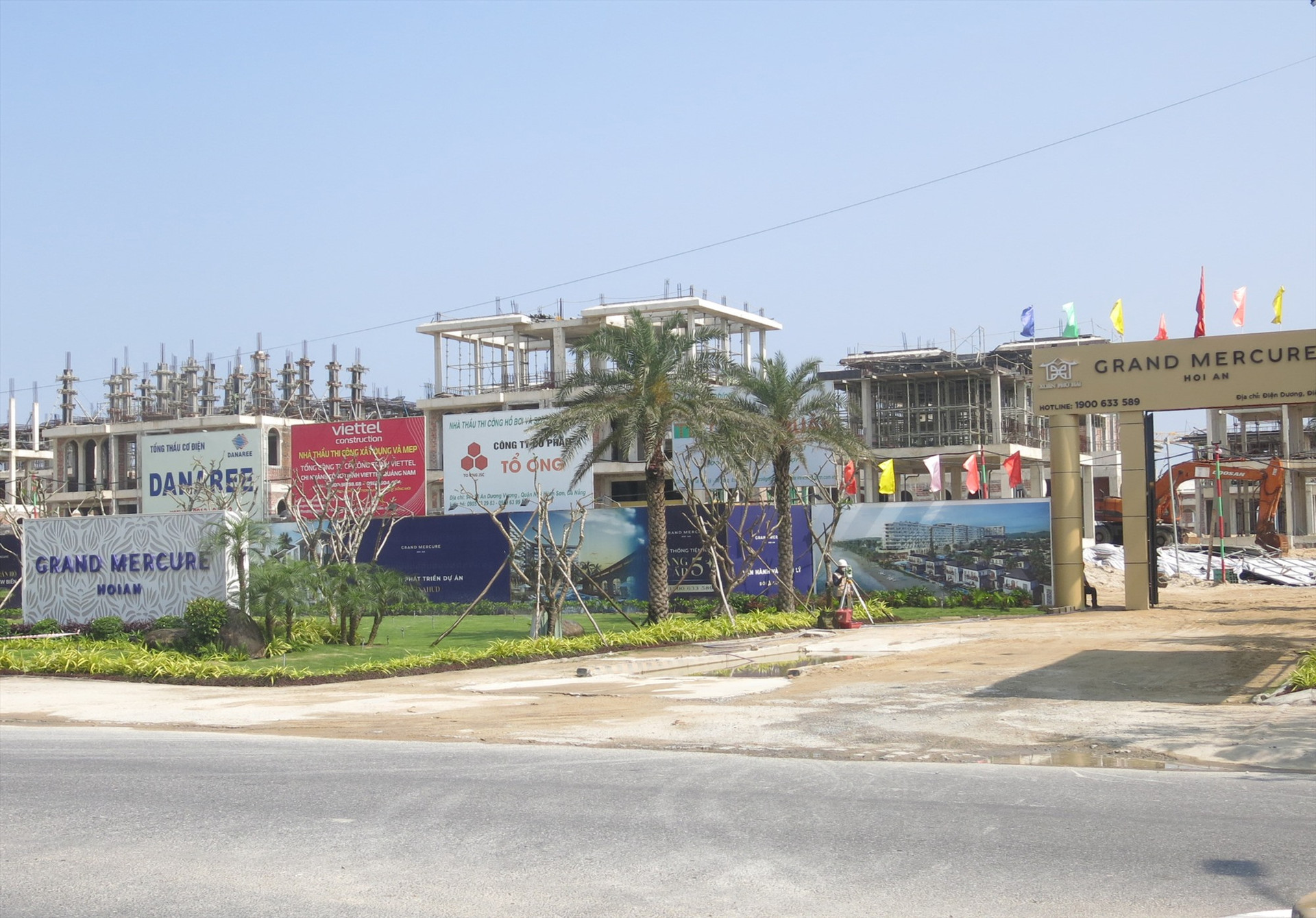 Nhiều hộ dân bị thu hồi đất để thực hiện dự án du lịch ven biển Điện Bàn, nhưng tiến độ đầu tư rất ì ạch. Ảnh: T.D