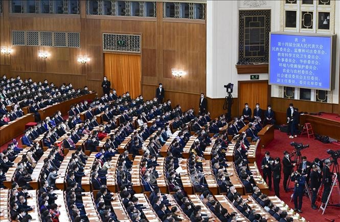 Các đại biểu dự phiên họp toàn thể lần thứ 5 Kỳ họp thứ nhất Đại hội Đại biểu Nhân dân Toàn quốc (Nhân Đại, tức Quốc hội) Trung Quốc khóa XIV tại Bắc Kinh ngày 12/3/2023. Ảnh minh họa: THX/ TTXVN