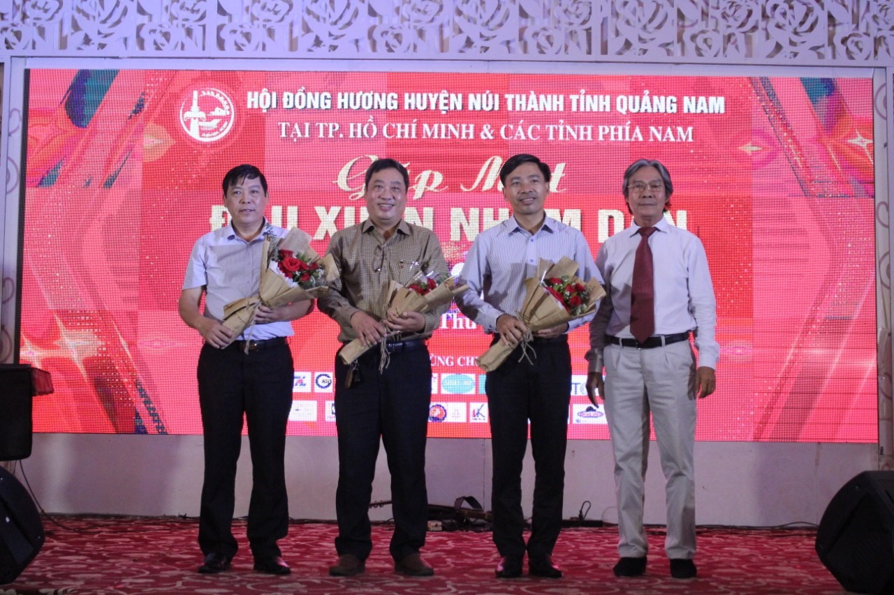 Lãnh đạo huyện Núi Thành tham dự gặp mặt Hội đồng hương Núi Thành tại TP.Hồ Chí Minh dịp đầu xuân Nhâm Dần