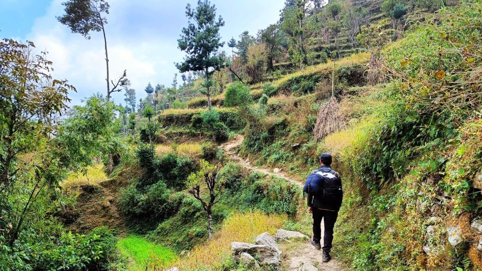 Một người đi “phượt” ở vùng nông thôn thuộc thung lũng Nepal. Ảnh: Gettyimages