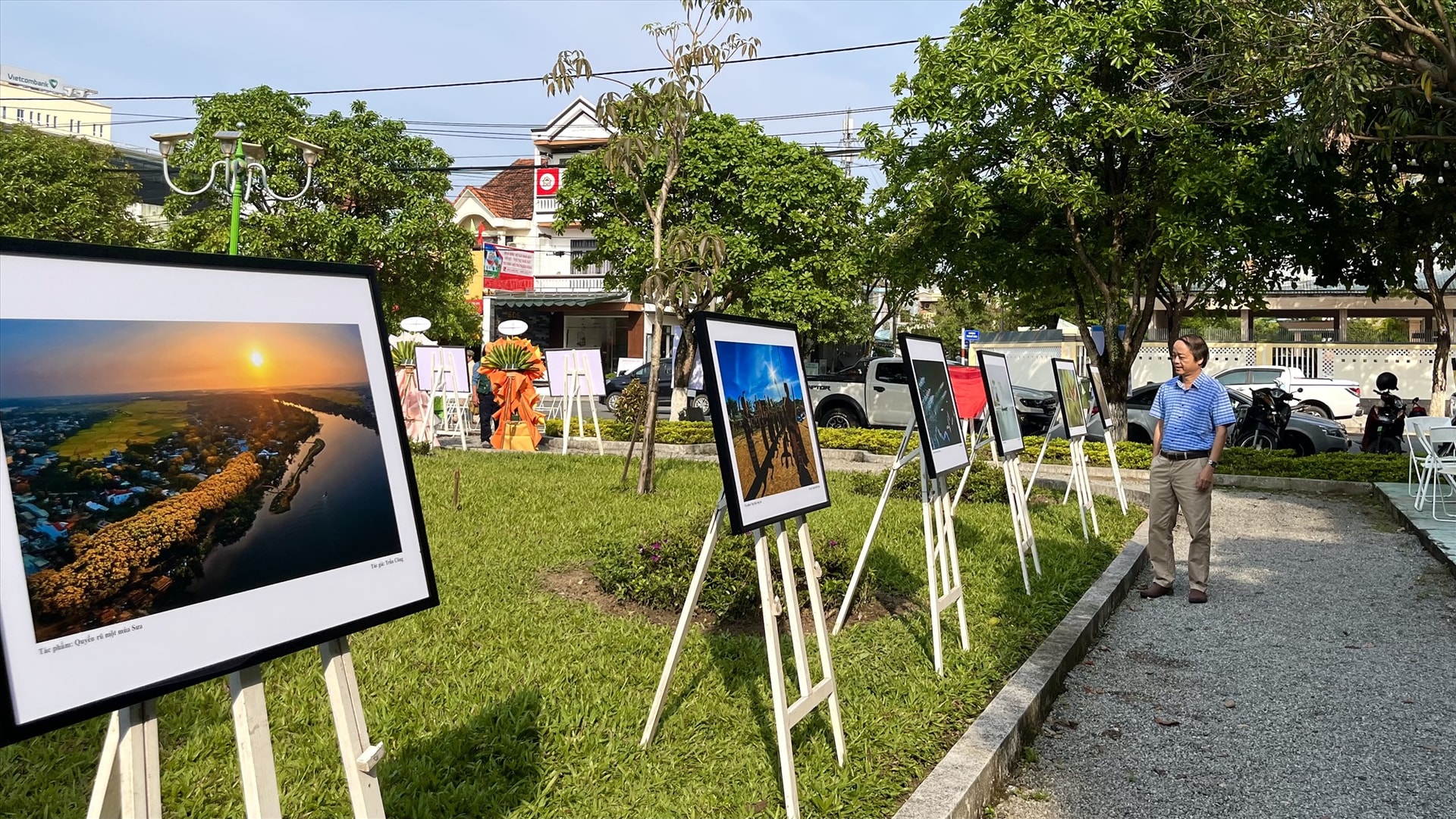 Triển lãm ảnh nghệ thuật “Đất và người xứ Quảng” sẽ kết thúc vào ngày 24/3. Ảnh:X.H