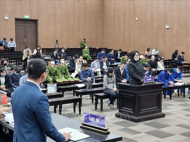 Các bị cáo trả lời thẩm vấn tại phiên tòa. Ảnh (tư liệu): Kim Anh/TTXVN