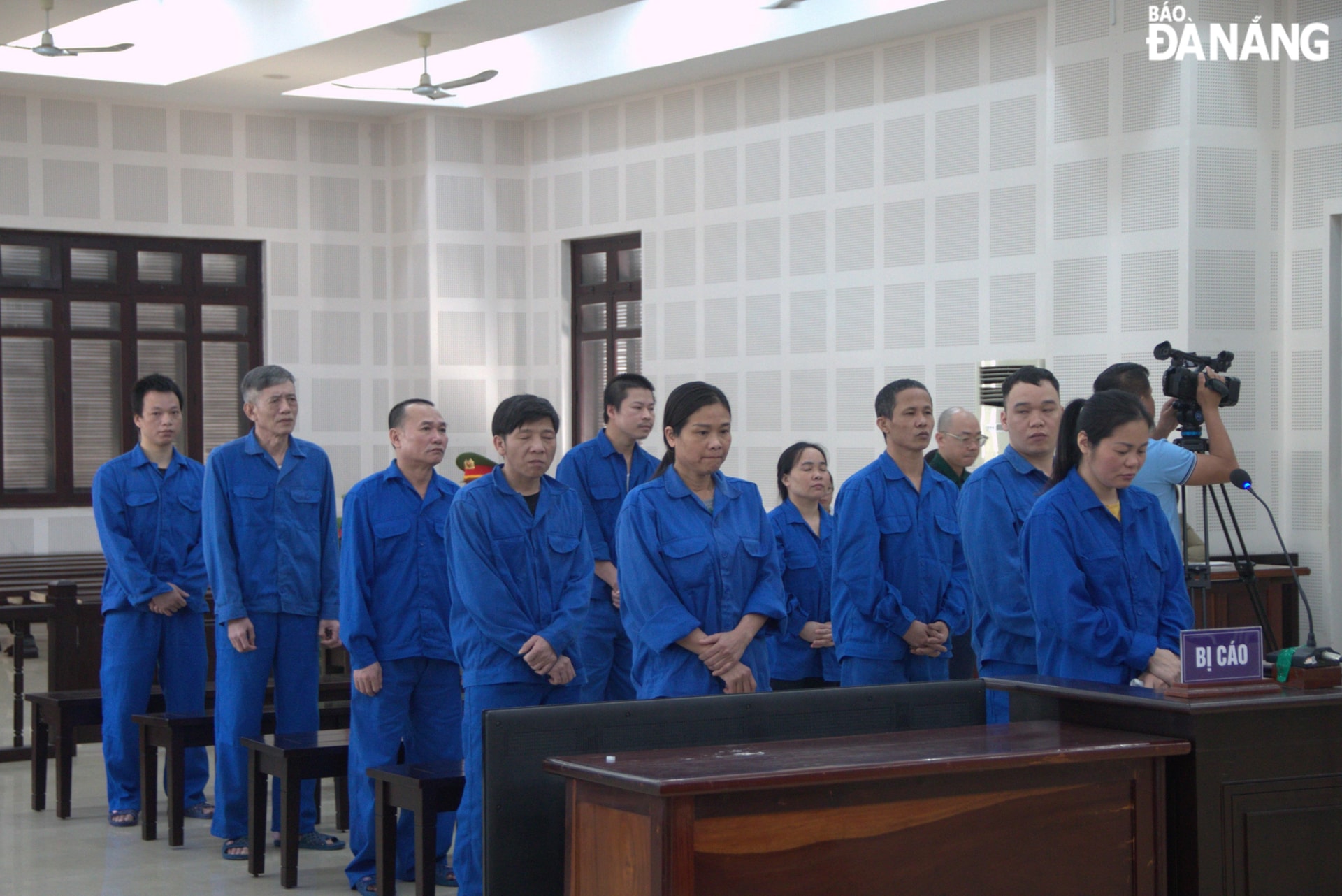 Các bị cáo tại phiên xét xử sơ thẩm. Ảnh: LÊ HÙNG