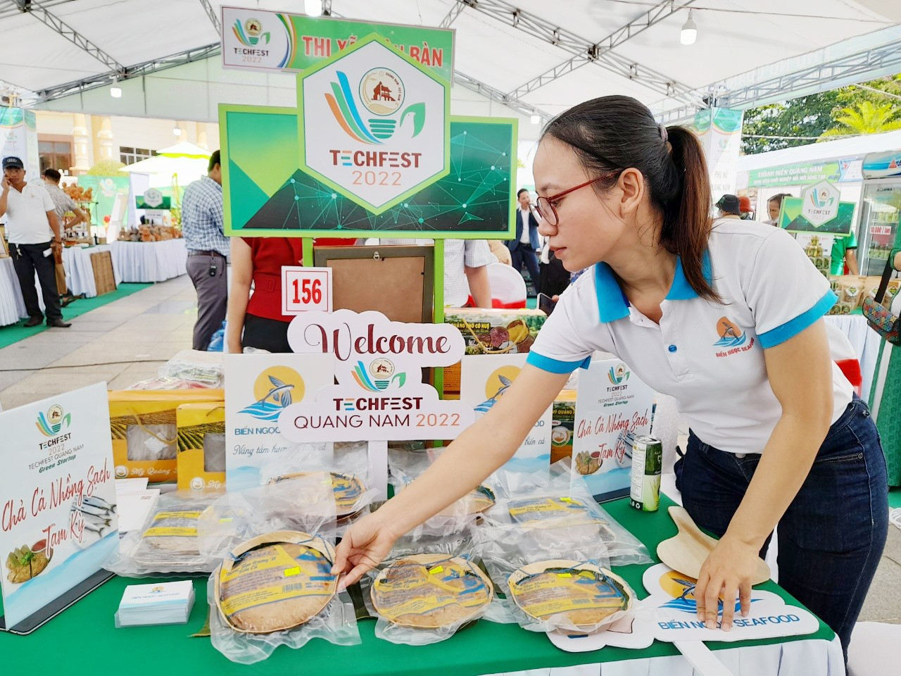 Nhiều sản phẩm của cộng đồng khởi nghiệp Quảng Nam được tạo cơ hội tham gia hội chợ, triển lãm để quảng bá, mở rộng thị trường. Ảnh: H.QUANG