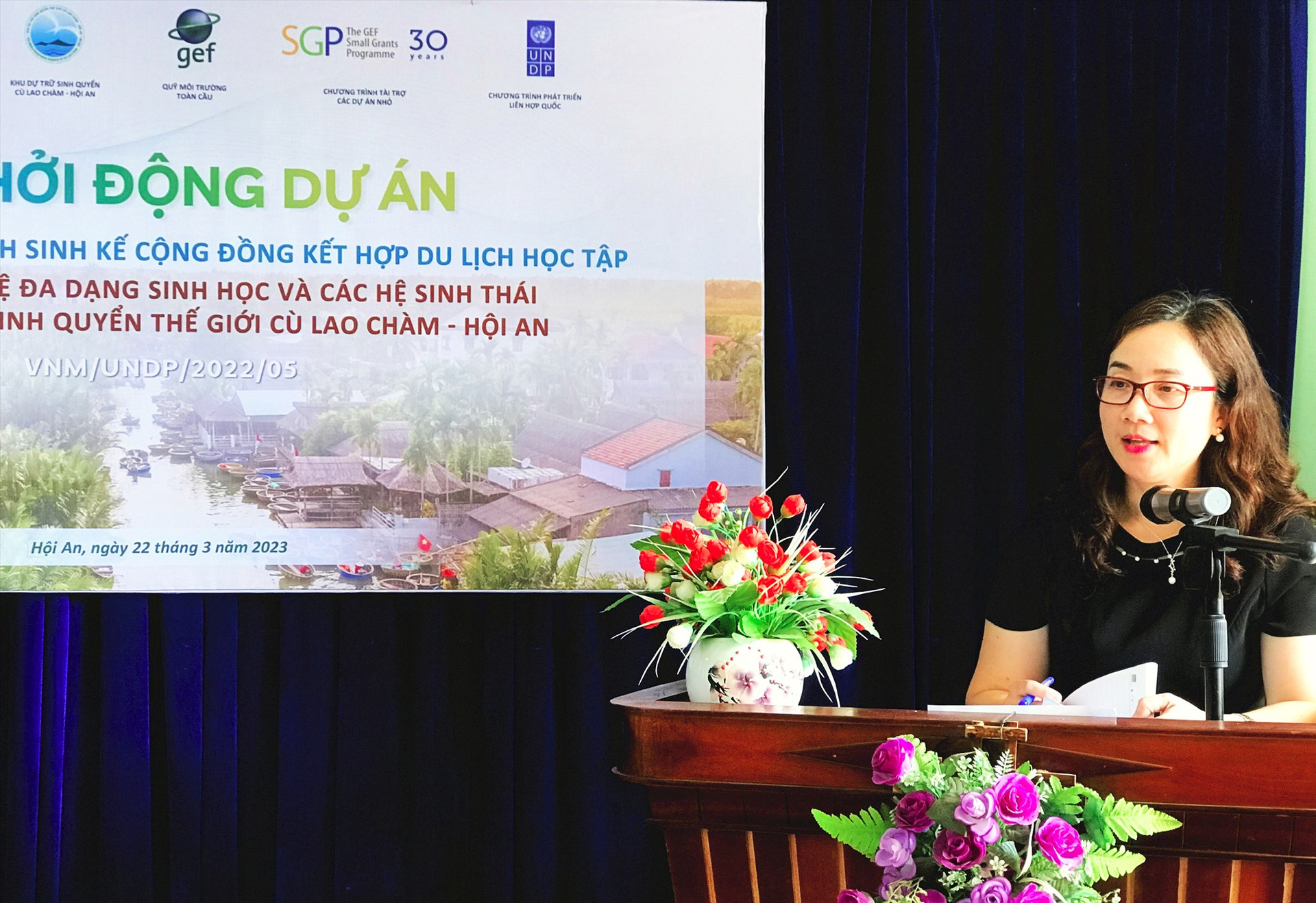 Bà Nguyễn Thị Thu Huyền - Điều phối viên Quốc gia Chương trình tài trợ các dự án nhỏ tại Việt Nam - Quỹ môi trường toàn cầu tại buổi lễ. Ảnh: Minh Quân