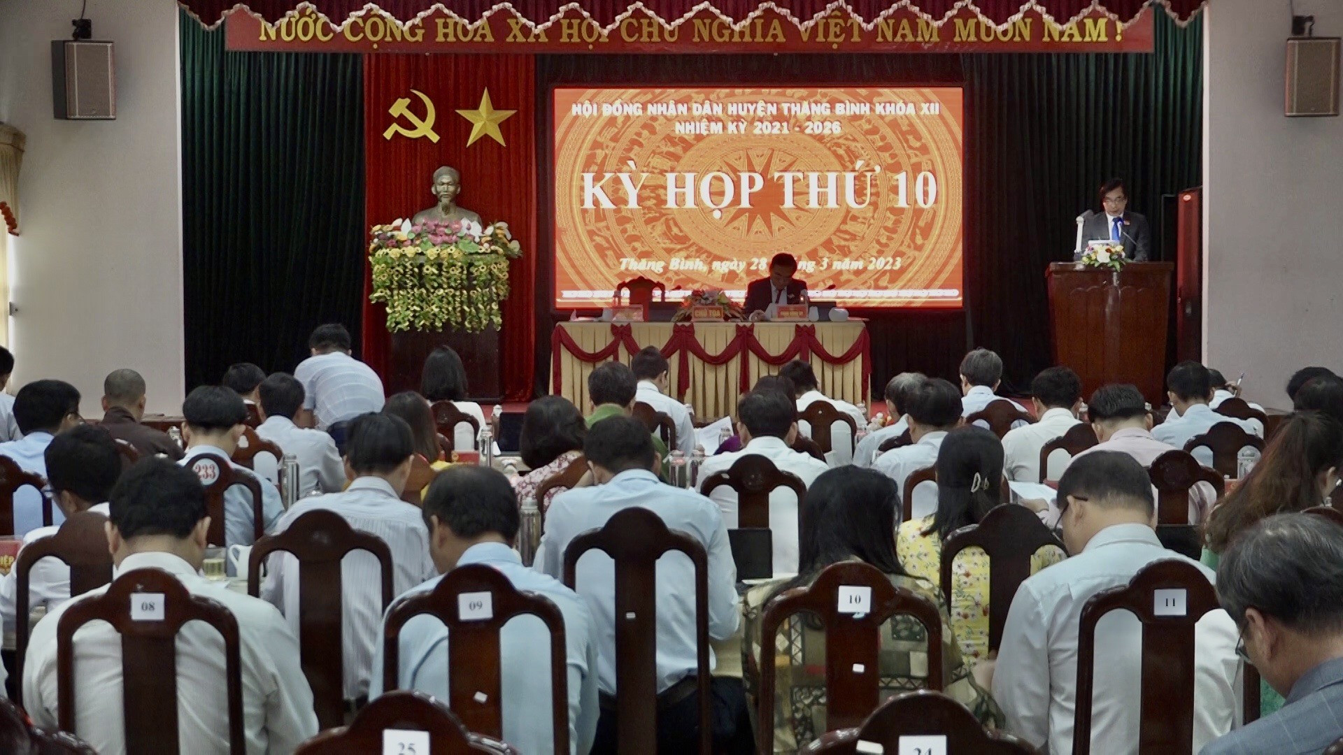 Kỳ họp HĐND huyện Thăng Bình đã thông qua nhiều nghị quyết quan trọng