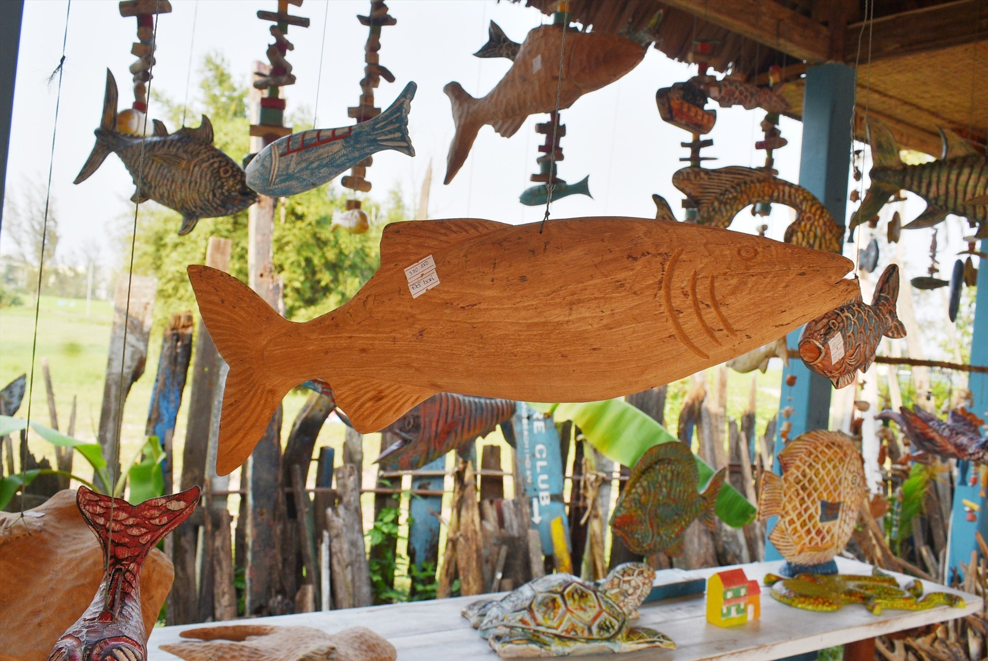 wooden fishes