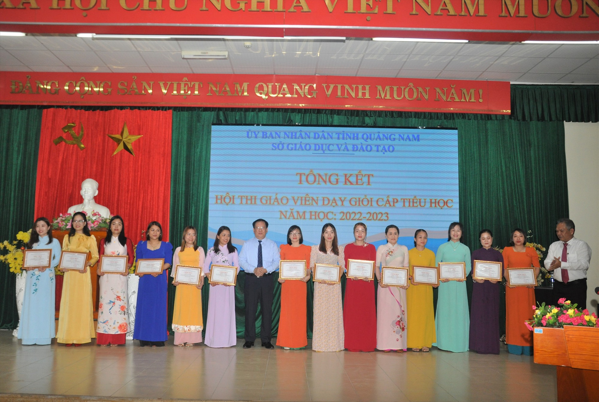 135 giáo viên tiểu học đạt danh hiệu giáo viên dạy giỏi cấp tỉnh. Ảnh: X.P