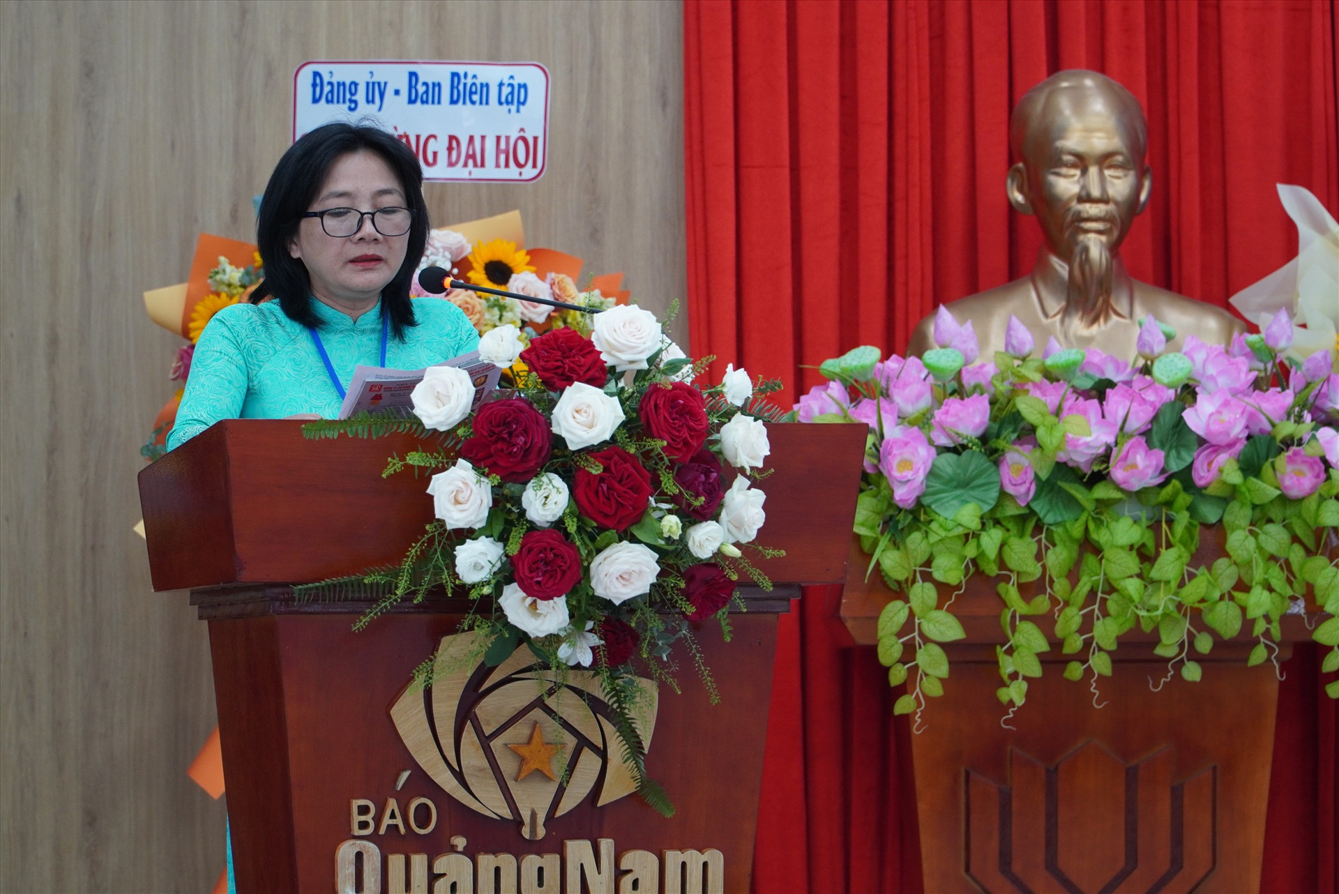 Đại biểu Phan Lê Châu Nữ phát biểu tham luận tại đại hội. Ảnh: H.Q