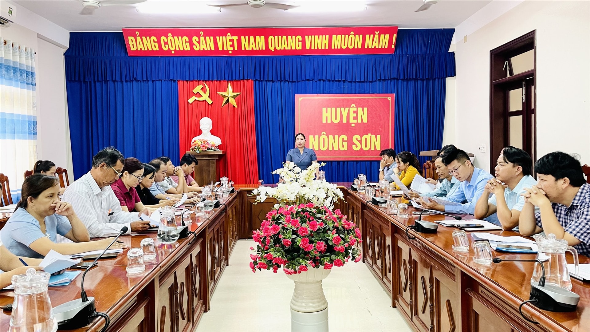 Quang cảnh cuộc họp. Ảnh: TÂM LÊ