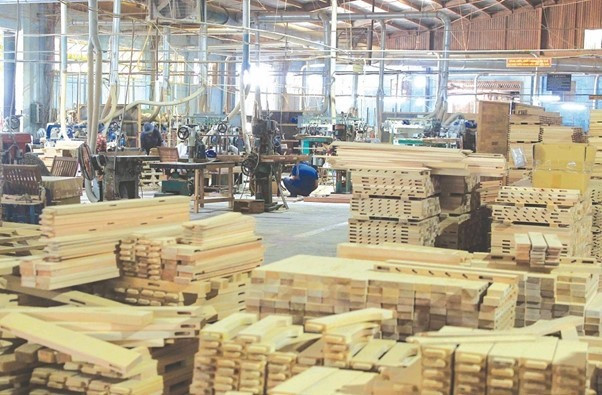 Nhiều khó khăn thách thức đối với ngành sản xuất nội thất gỗ