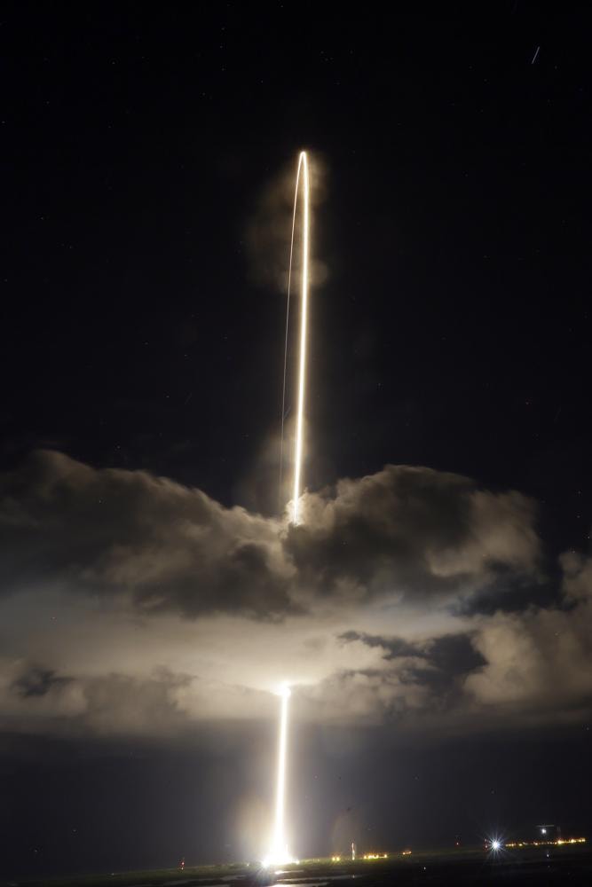 Tên lửa Atlas V đưa tàu Lucy vút lên không gian ngày 16/10/2021. Ảnh: AP