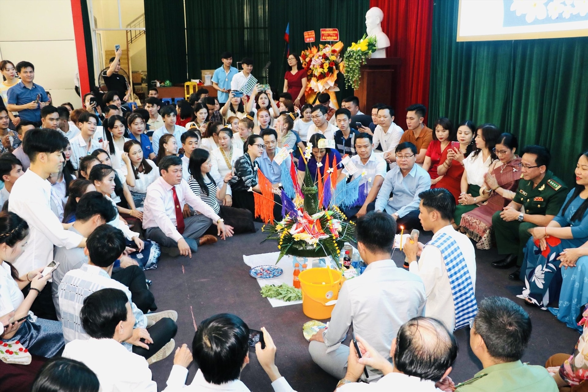 Scene of the Bunpimay programme at Quang Nam University