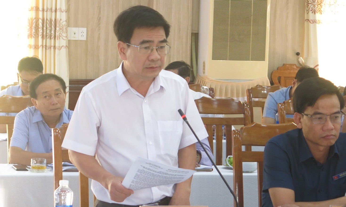 Ông Phan Minh Dũng - Bí thư thị ủy Điện Bàn phát biểu ý kiến Ảnh TD