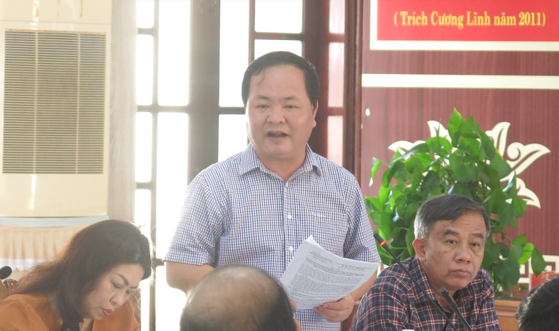 Ông Nguyễn Hồng Quang - Phó chủ tịch UBND tỉnh nêu hướng giải quyết các vướng mắc của dự án Ảnh TD