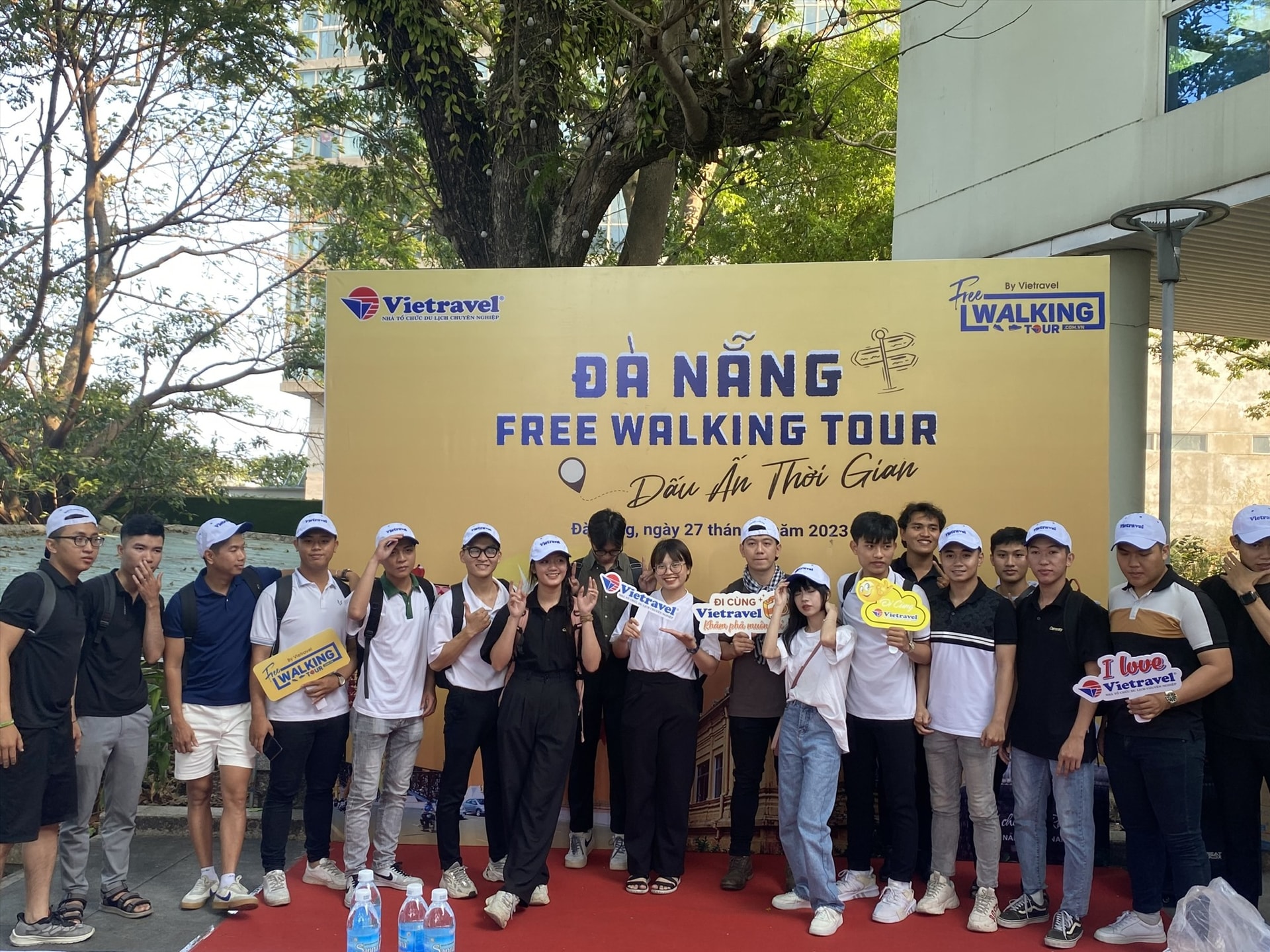 Dự án Free Walking Tours của Vietravel được xem là mô hình du lịch miễn phí đầu tiên và duy nhất trong ngành lữ hành Việt Nam. Ảnh: K.L