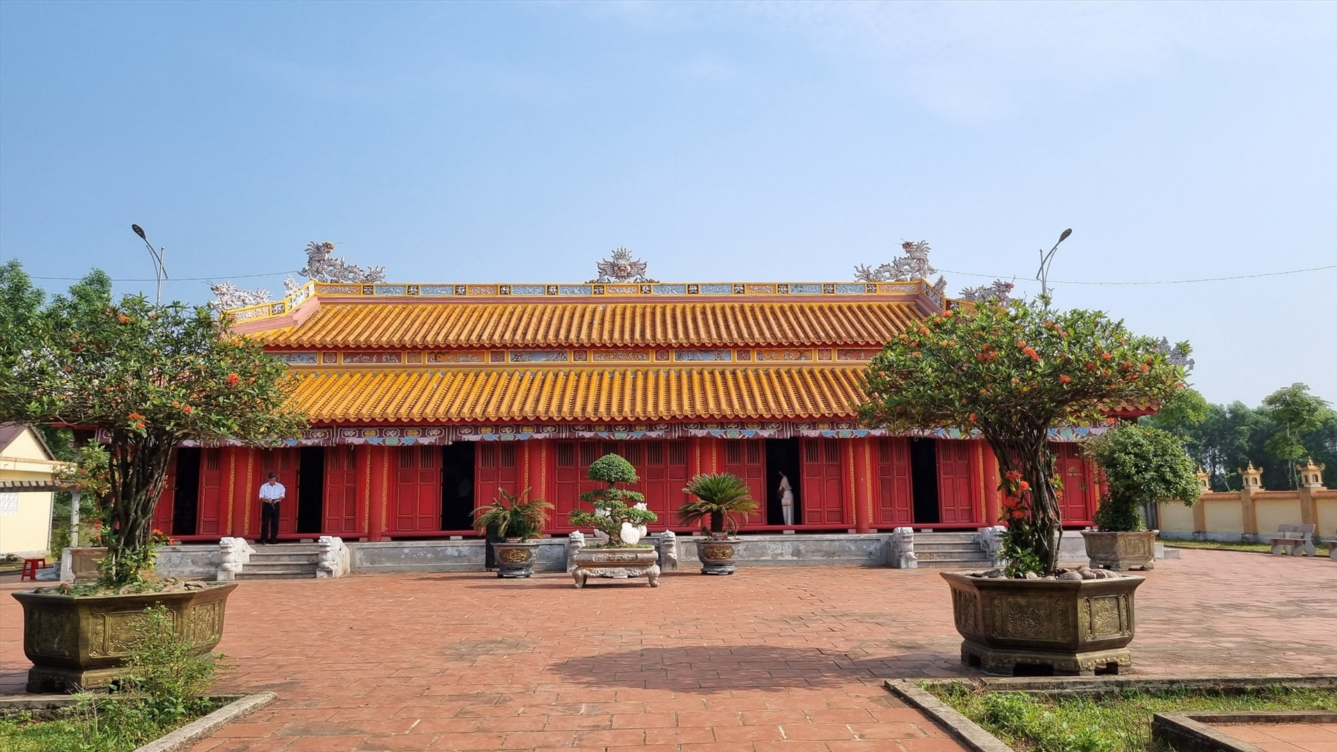 Đền thờ vua Hàm Nghi ở huyện Cam Lộ. Ảnh: C.N