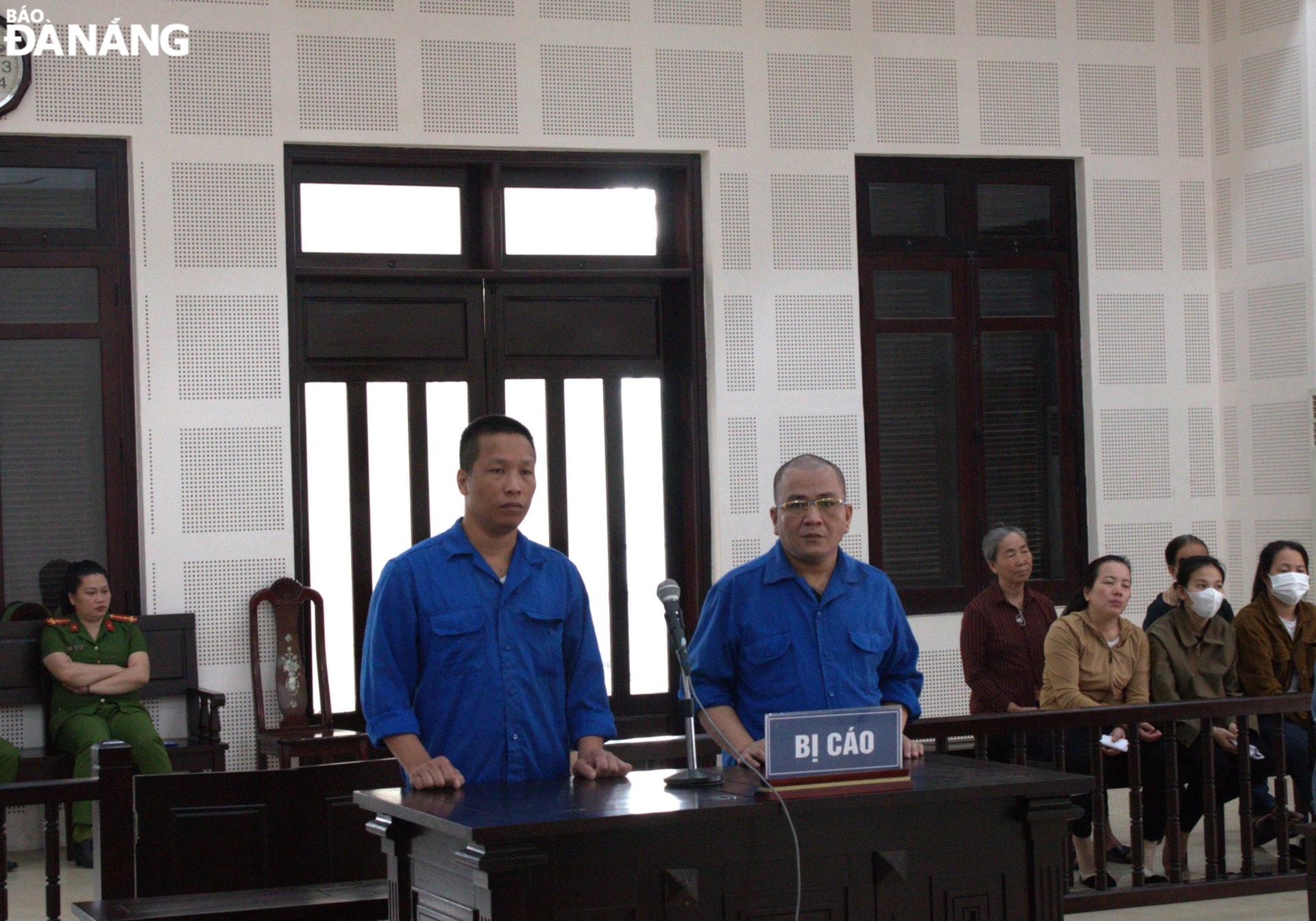 Hai bị cáo tại phiên tòa sơ thẩm. Ảnh: L.H