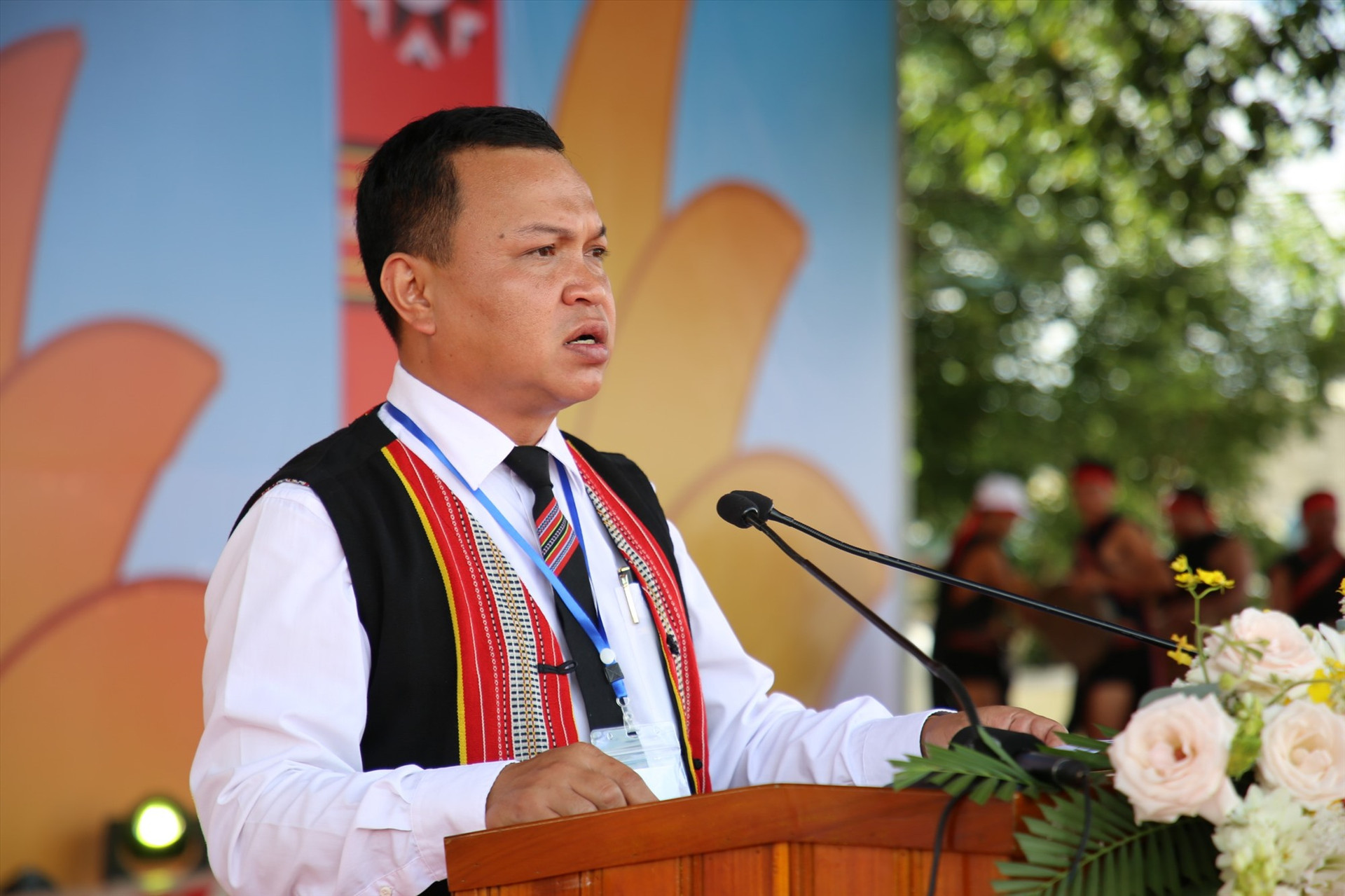 Phó Chủ tịch UBND huyện Phước Sơn Đỗ Hoài Xoan phát biểu khai hội. Ảnh: N.C