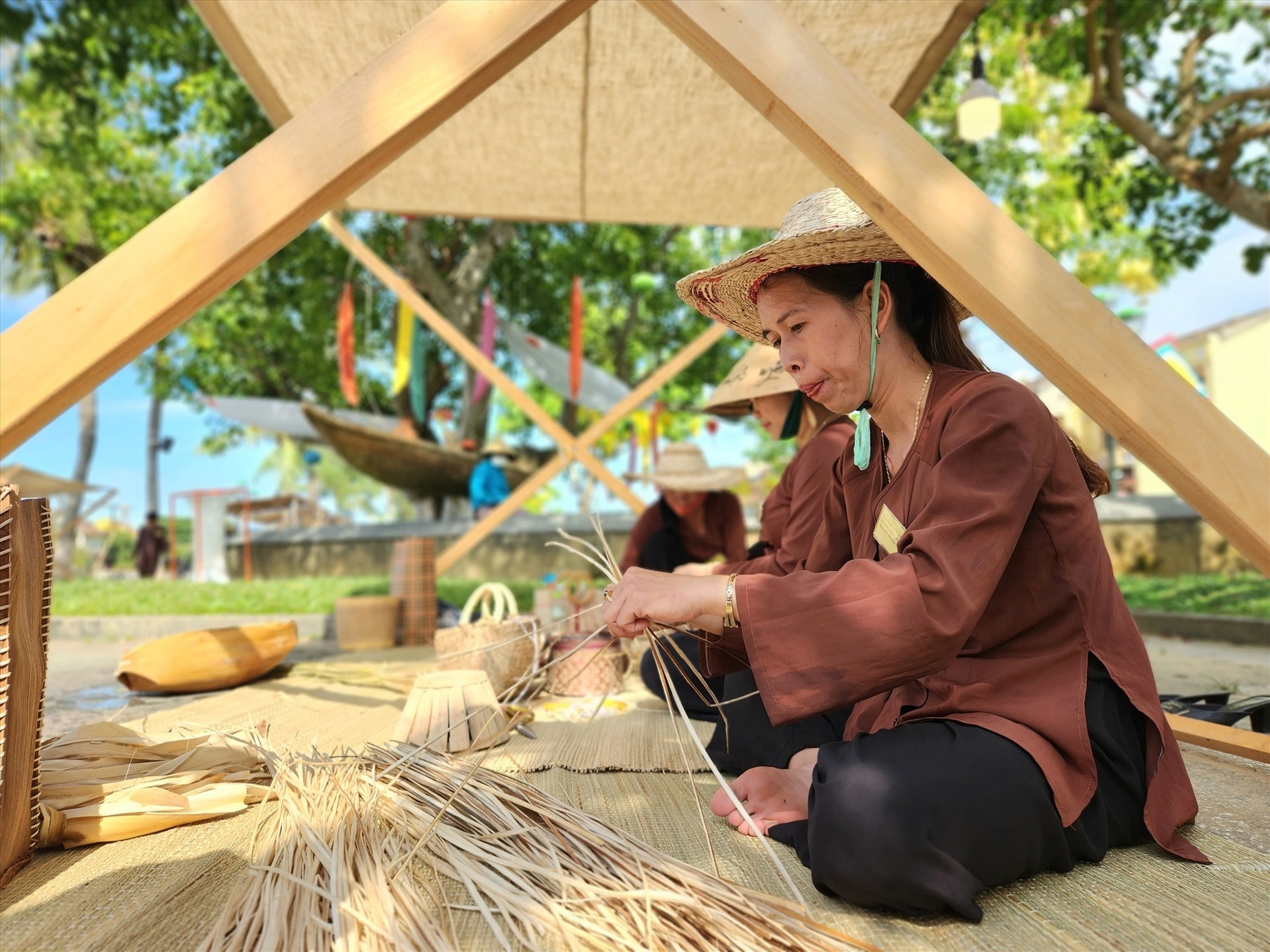 Artisans from Tien Phuoc district