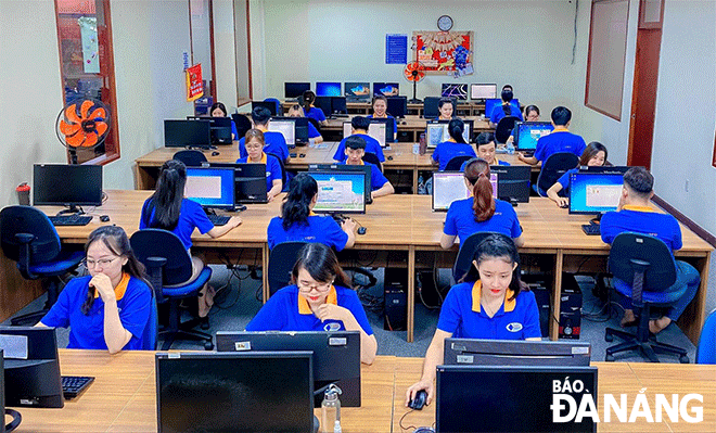 Nhân viên làm việc tại Công ty Cổ phần VBPO. Ảnh: Đơn vị cung cấp
