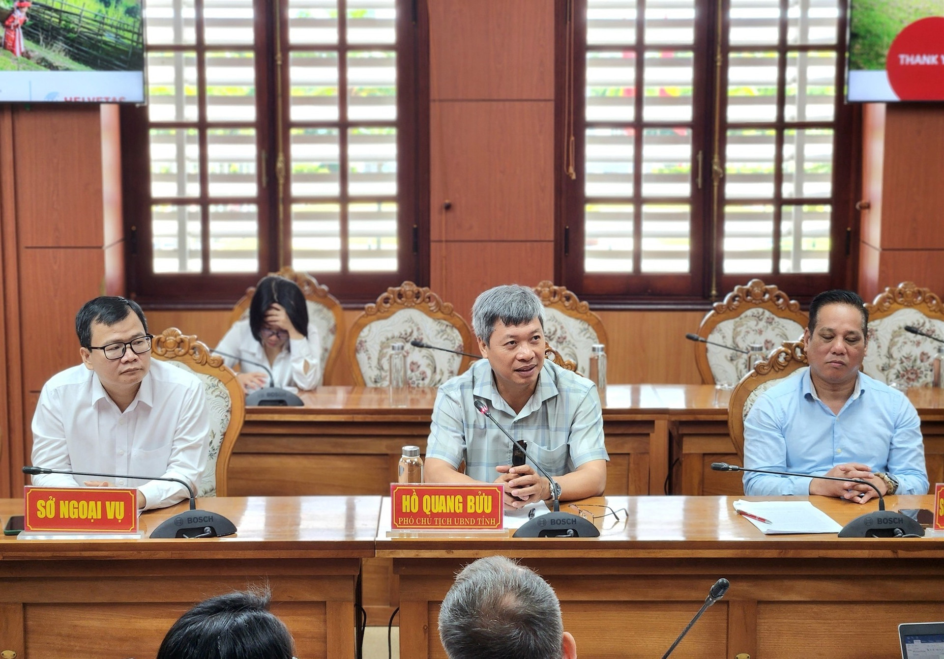 Phó Chủ tịch UBND tỉnh Hồ Quang Bửu phát biểu tại buổi làm việc. Ảnh: Q.T
