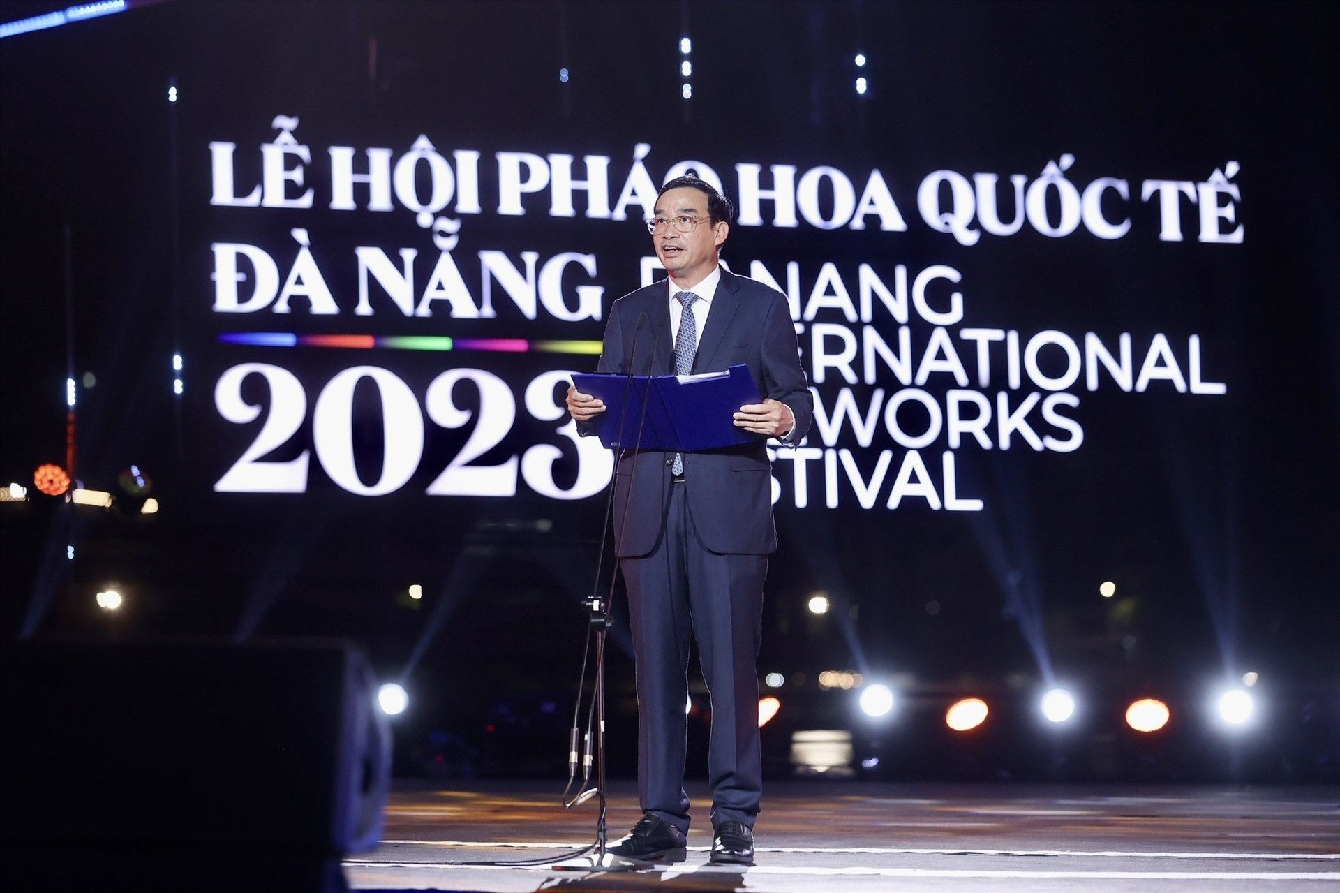 Ông LÊ TRUNG CHINH -Chủ tịch UBND TP Đà Nẵng phát biểu khai mạc DIFF 2023. Ảnh VS