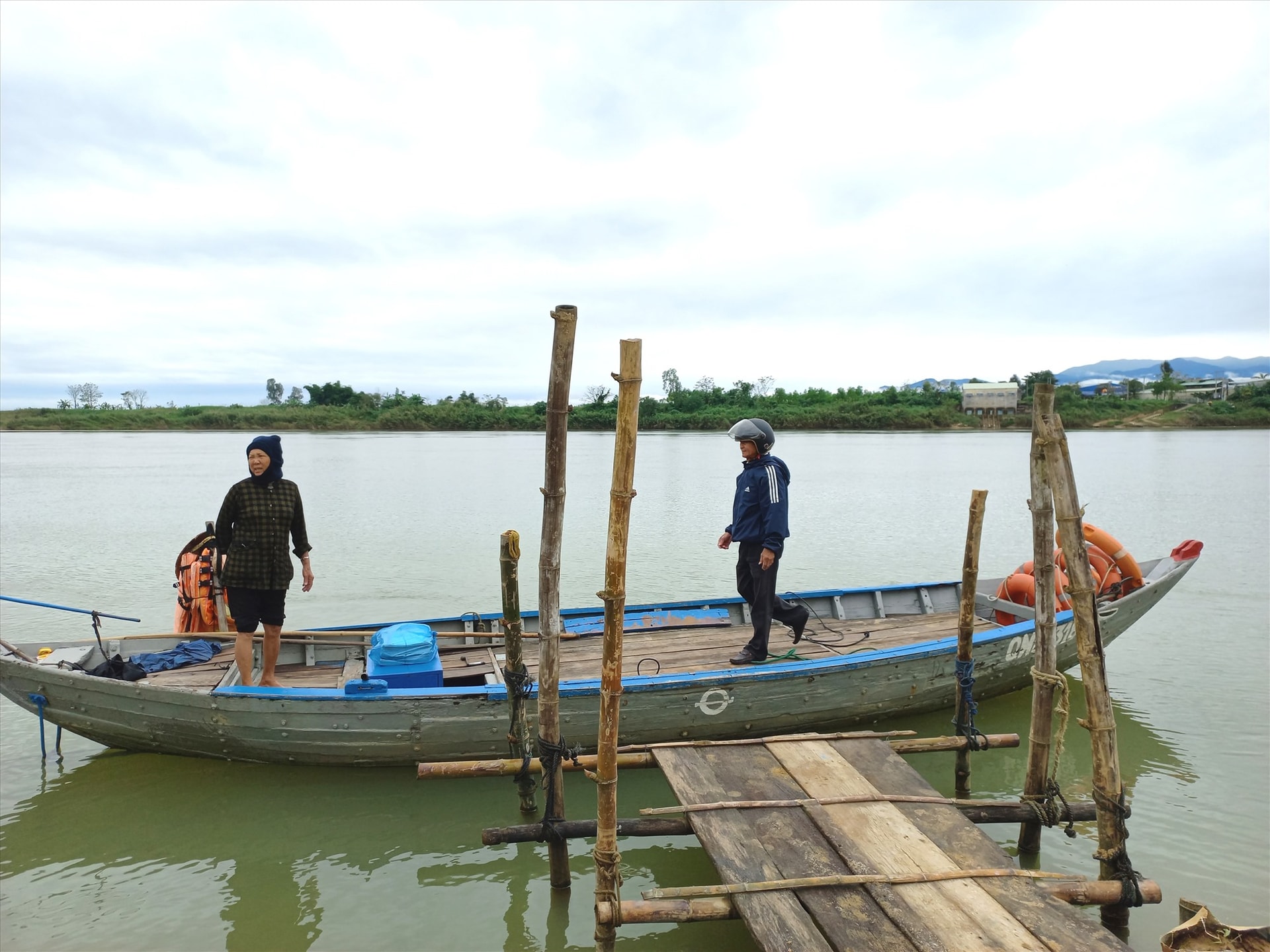 Cầu sẽ thay thế đò ngang Ông Đốc không thể hoạt động vào mùa mưa bão để đảm bảo an toàn giao thông. Ảnh: TCT