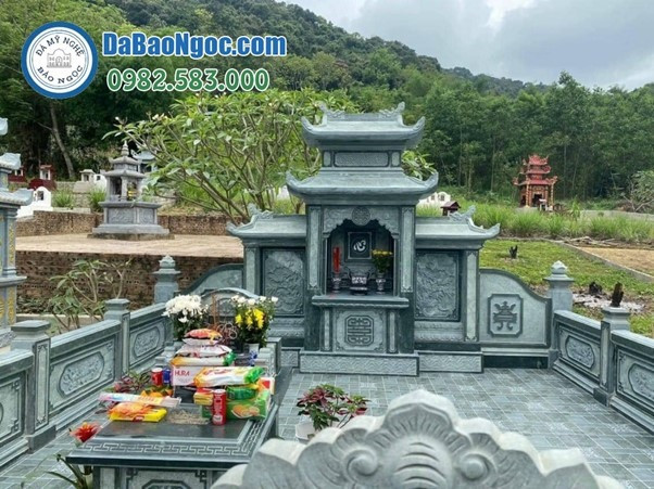 Lăng mộ làm bằng đá xanh nguyên khối thi công tại Hà Nội