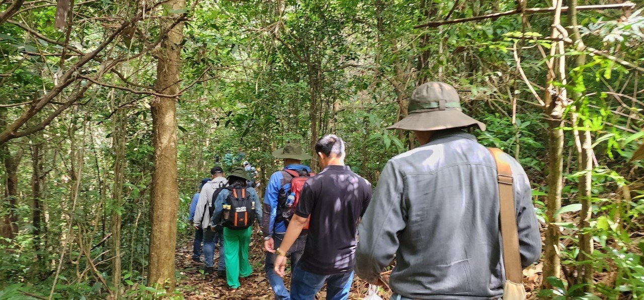 Các nhà báo môi trường có một ngày trải nghiệm trong Vườn quốc gia Bạch Mã