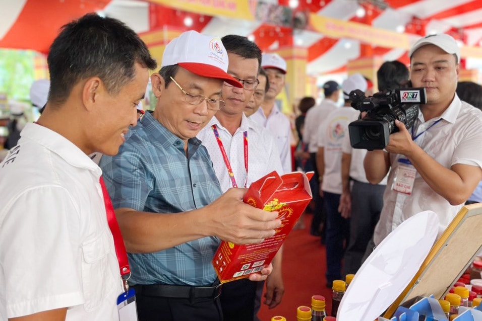 Thông qua sự kiện Những ngày văn hóa đồng hương Quảng Nam tại TP.Hồ Chí Minh, nhiều sản phẩm khởi nghiệp được kết nối, mở rộng thị trường. Ảnh: P.VINH