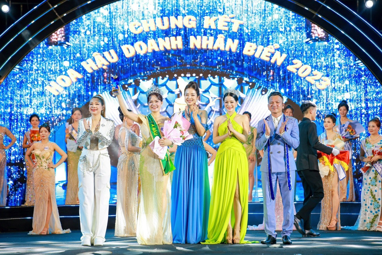 Chị Pham Thị Ngọc Yến trong cuộc thi Hoa hậu Doanh nhân biển năm 2023. Ảnh: NVCC