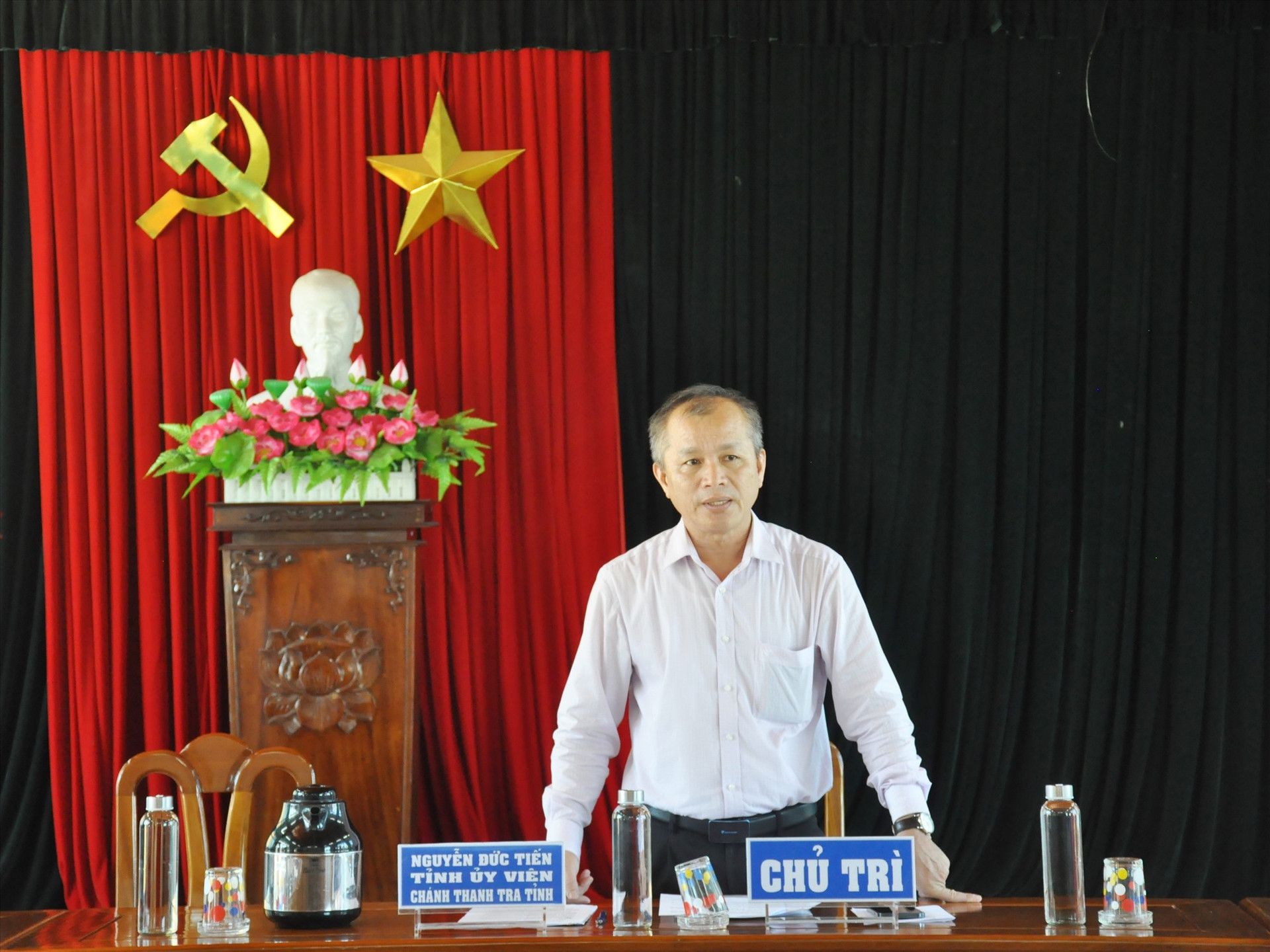 Chánh Thanh tra tỉnh Nguyễn Đức Tiến chủ trì buổi đối thoại chiều ngày 28/6/2023. Ảnh: P.V