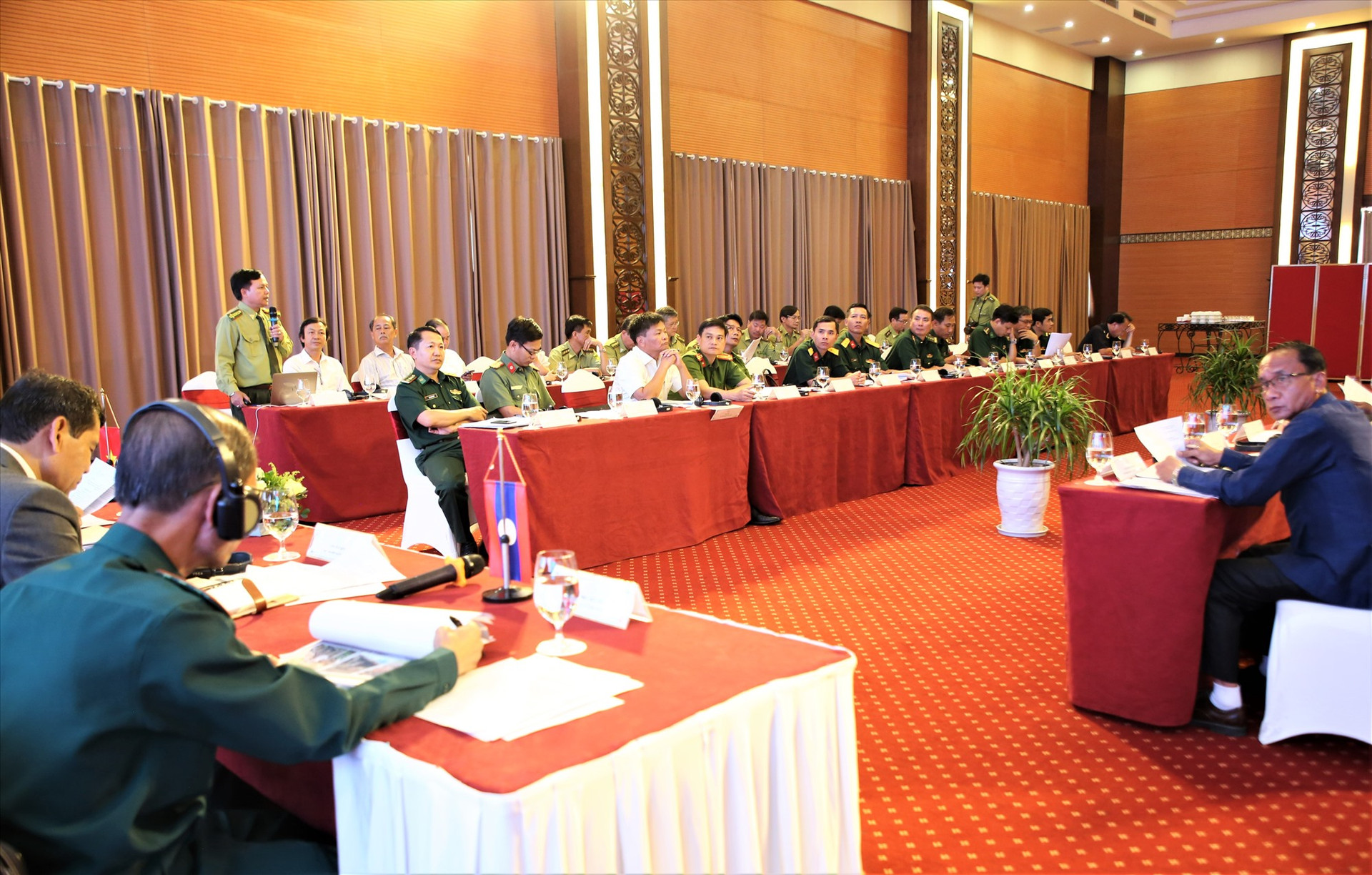 Đông đảo đại biểu thuộc các lực lượng và địa phương khu vực biên giới hai tỉnh Quảng Nam và Sê Kông tham dự. Ảnh: A.N