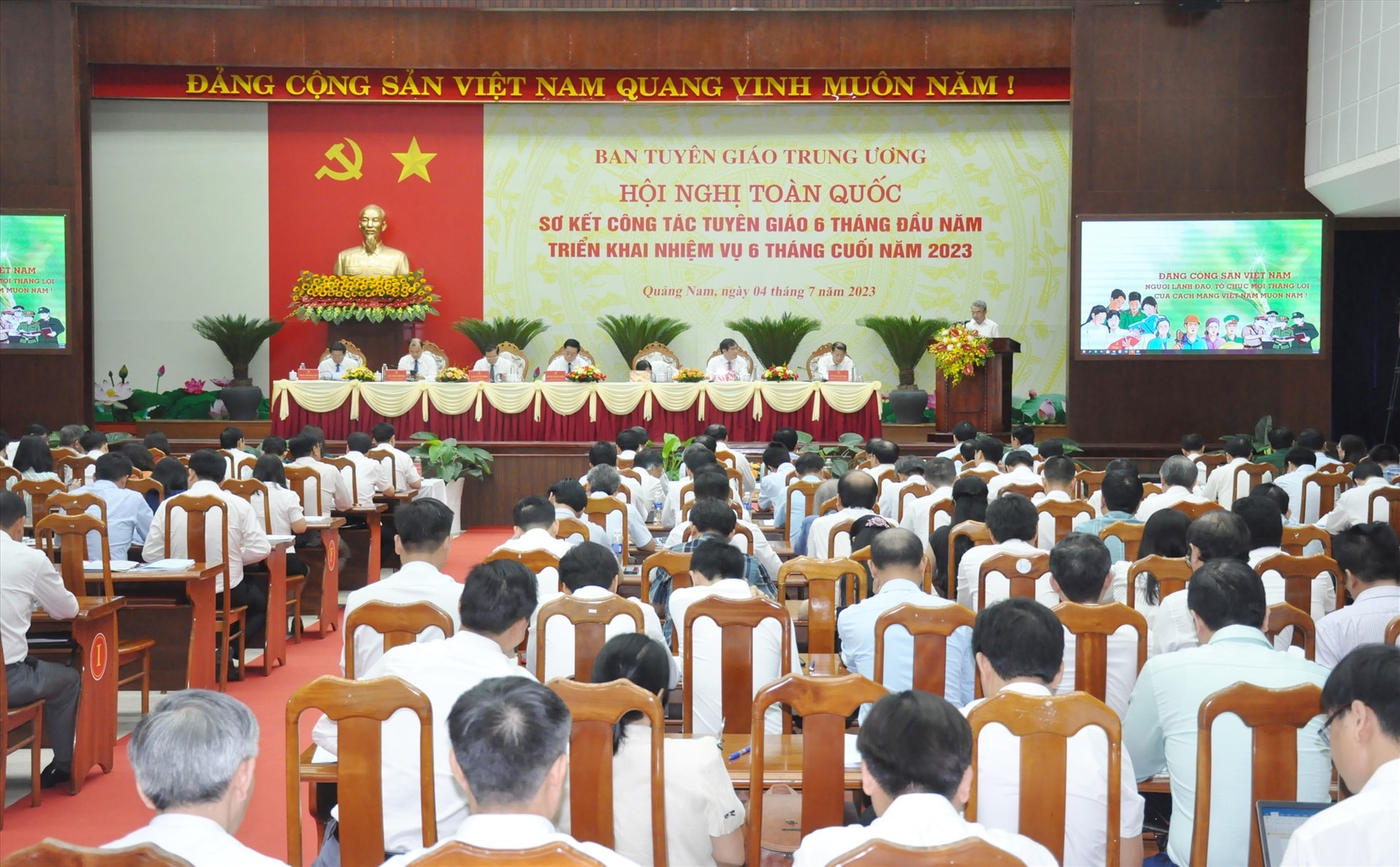 Quang cảnh hội nghị toàn quốc sơ kết công tác tuyên giáo 6 tháng đầu năm được tổ chức sáng nay 4/7 tại TP.Tam Kỳ. Ảnh: N.Đ