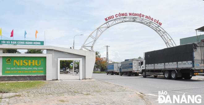 Khu công nghiệp Hòa Cầm có vị trí địa lý giáp với đường quốc lộ 14B thuộc trục hành lang kinh tế Đông Tây. Ảnh: SONG ANH