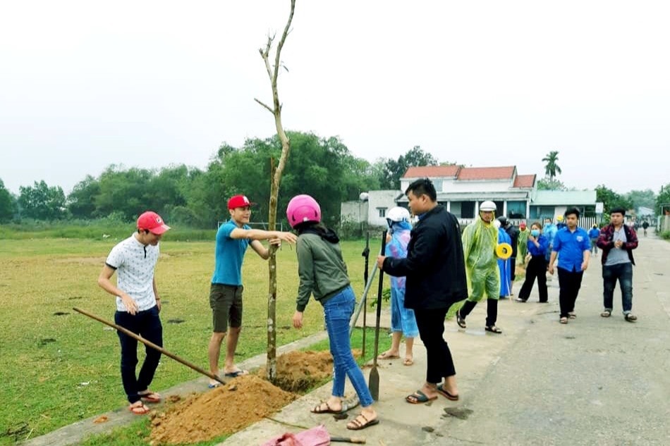 Việc xây dựng nông thôn mới cần sự chung tay của cả cộng đồng. Ảnh: PV