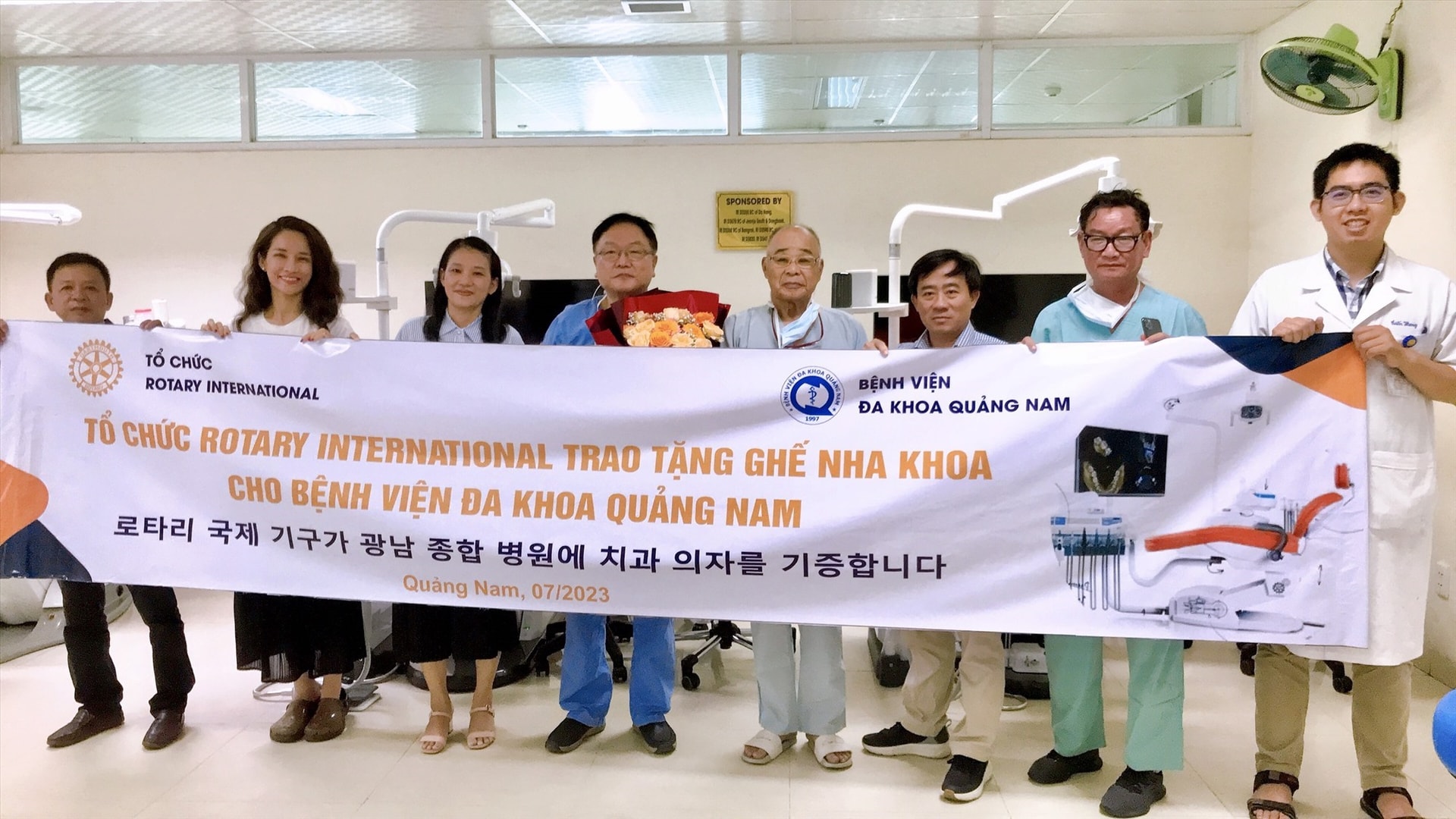 Representatives of Quang Nam General Hospital and Rotary International