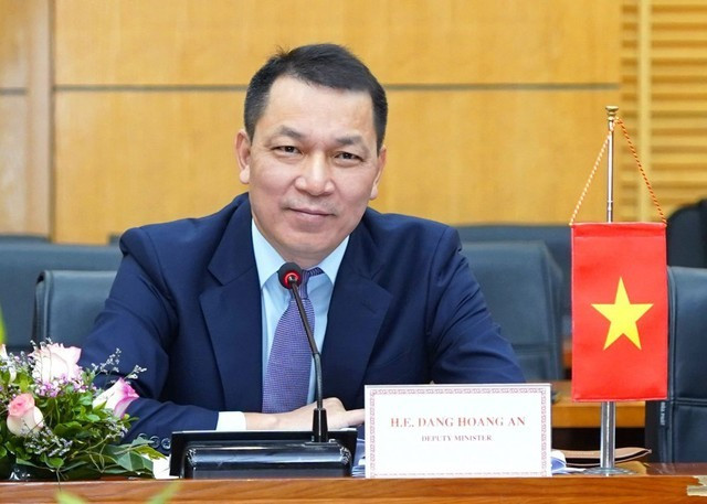 Ông Đặng Hoàng An được Thủ tướng Chính phủ điều động, bổ nhiệm giữ chức Chủ tịch Hội đồng thành viên Tập đoàn Điện lực Việt Nam.