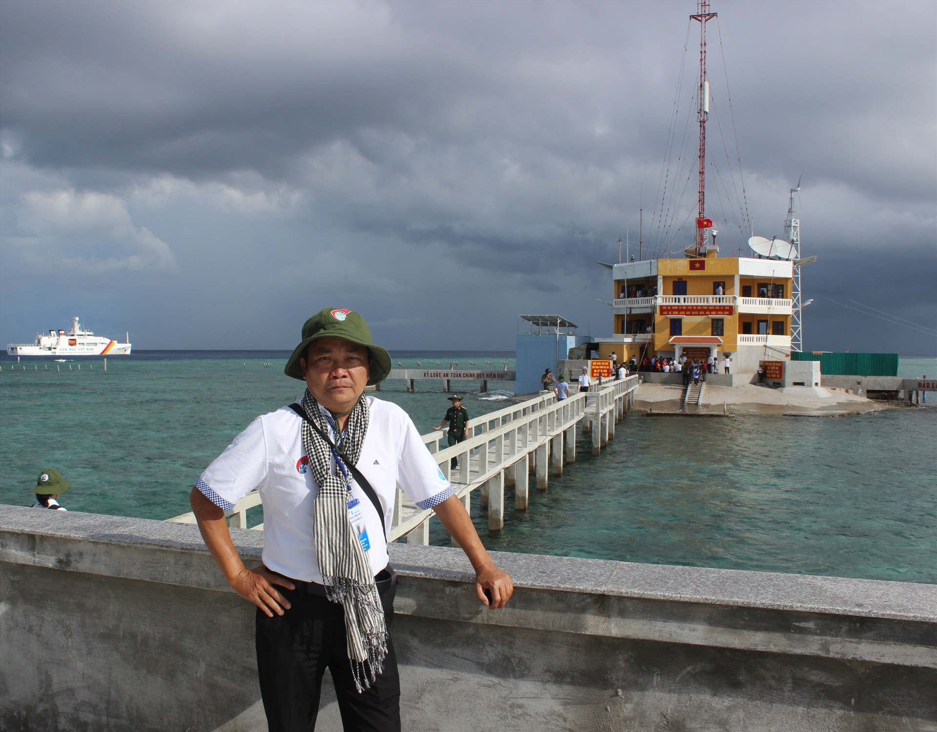 Tác giả bài viết tại đảo Tiên Nữ (Tháng 5/2017)