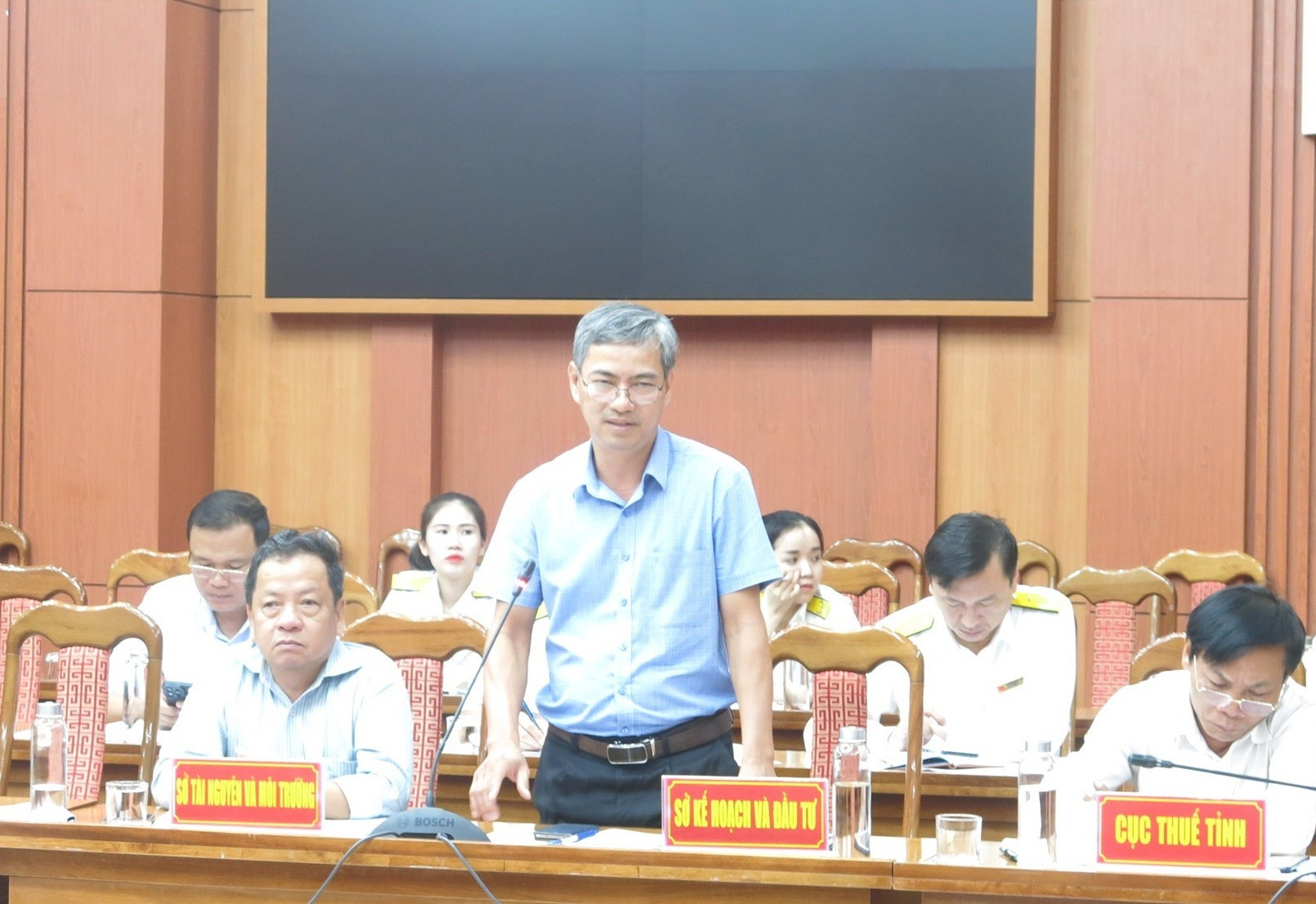 Ông Nguyễn Hưng - Phó giám đốc Sở KH&ĐT nêu các khó khăn trong việc đầu tư các dự án bất động sản