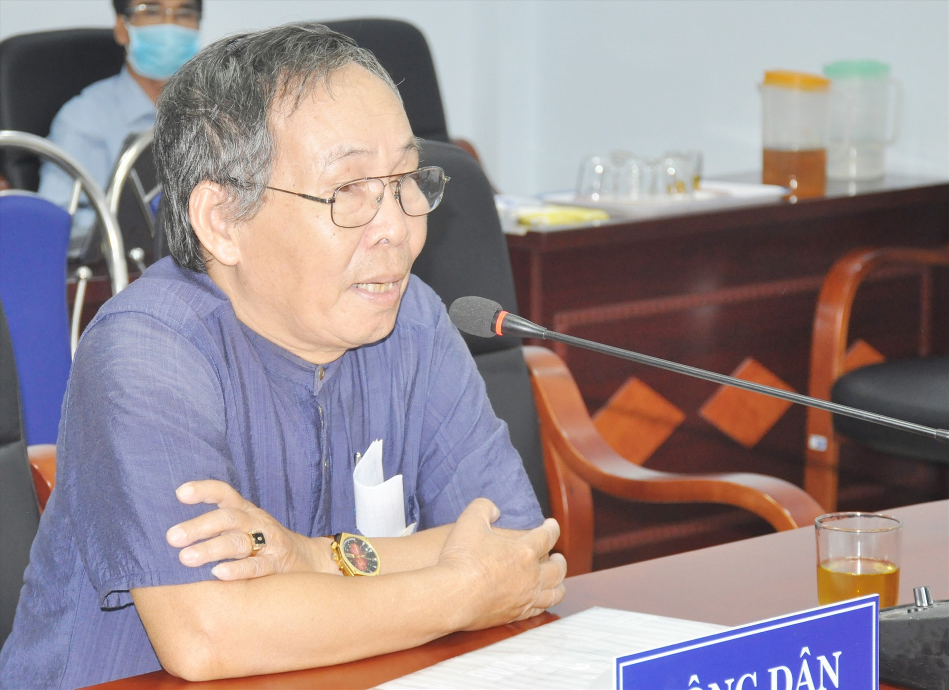 Ông Hoàng Vĩnh Hân phản ánh tại buổi tiếp dân định kỳ tháng 8/2023 của Đoàn đại biểu Quốc hội tỉnh. Ảnh: N.Đ