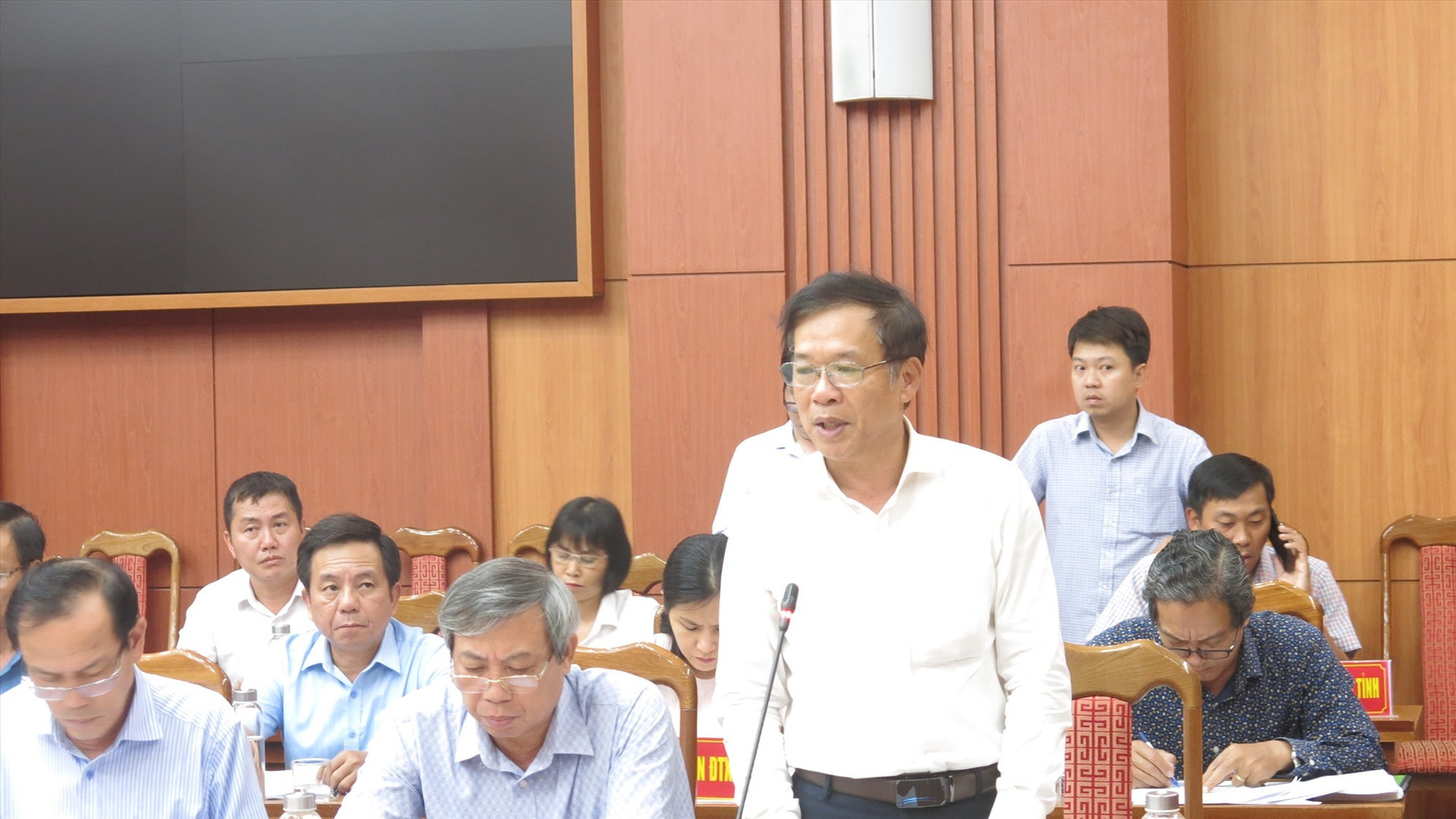 Phó giám đốc Sở KH&ĐT Trần Văn Ẩn phát biểu ý kiến về chuyện giải ngân các dự án thuộc Chương trình MTQG.