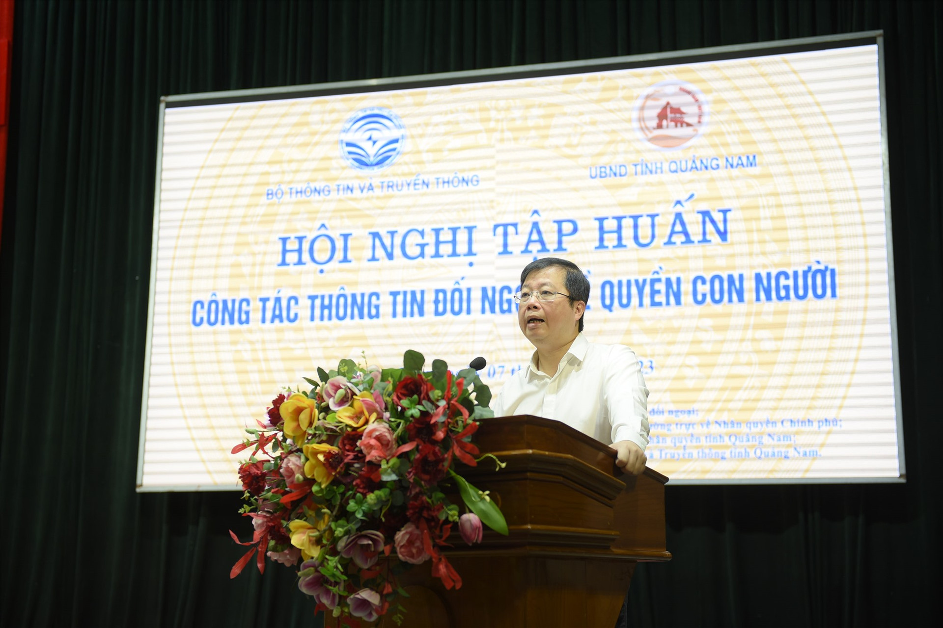 Thứ trưởng Bộ TT-TT Nguyễn Thanh Lâm phát biểu tại hội nghị. Ảnh: Thuận- Trà