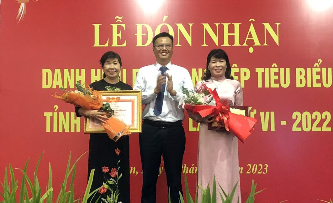 Lễ đón nhận danh hiệu “Doanh nghiệp tiêu biểu tỉnh Quảng Nam” lần thứ VI - 2022DL