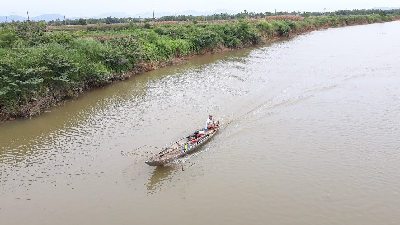 Sông Thu Bồn đoạn qua thị xã Điện Bàn. Ảnh: C.N