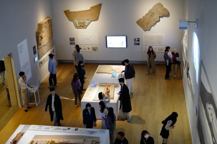 Khách tham quan bảo tàng SAN của Hàn Quốc. Ảnh: Korea Times