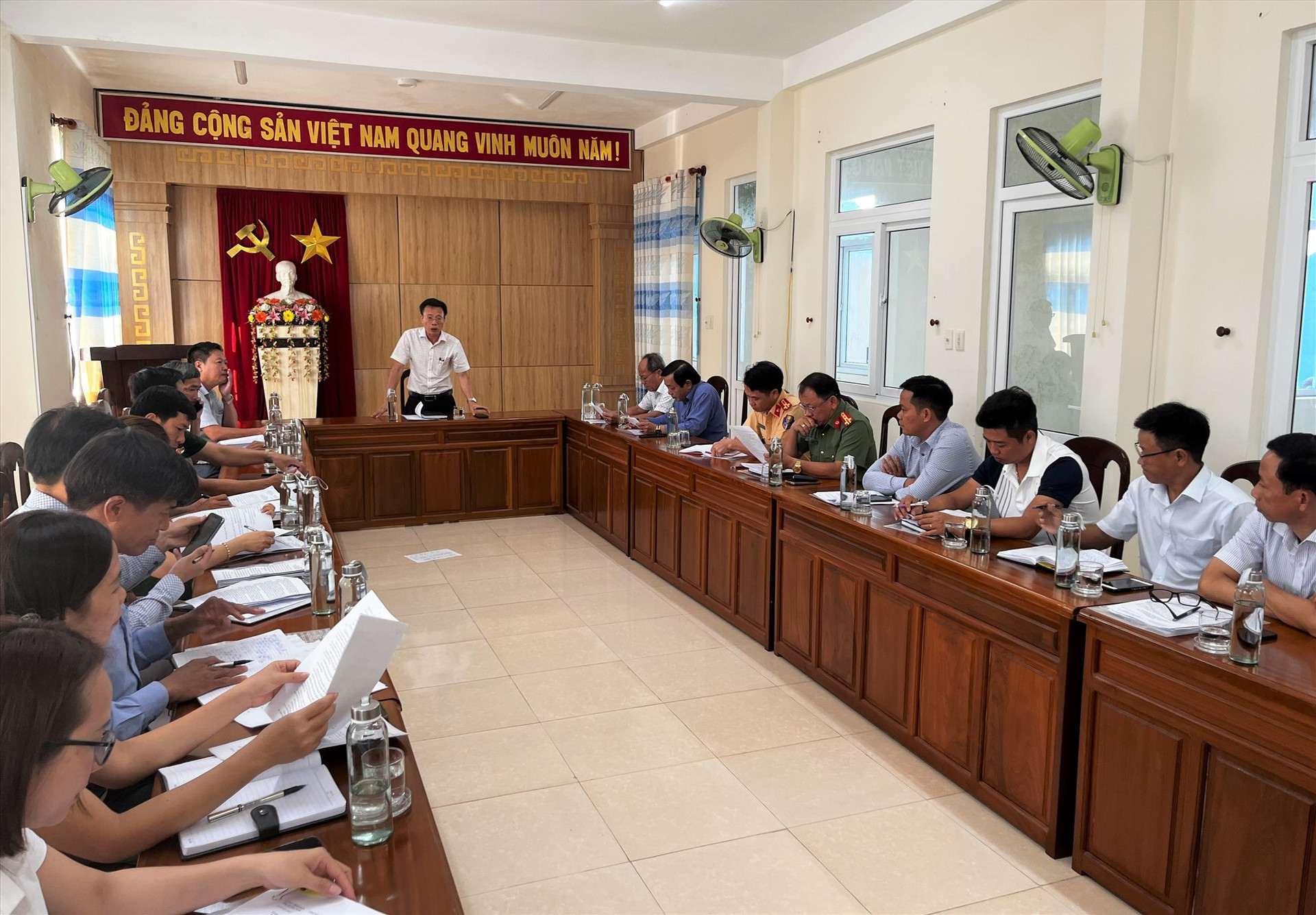 Ban tổ chức giải Việt dã truyền thống Báo Quảng Nam mở rộng năm 2023 họp thống nhất ngày diễn ra 22/9. Ảnh: T.V