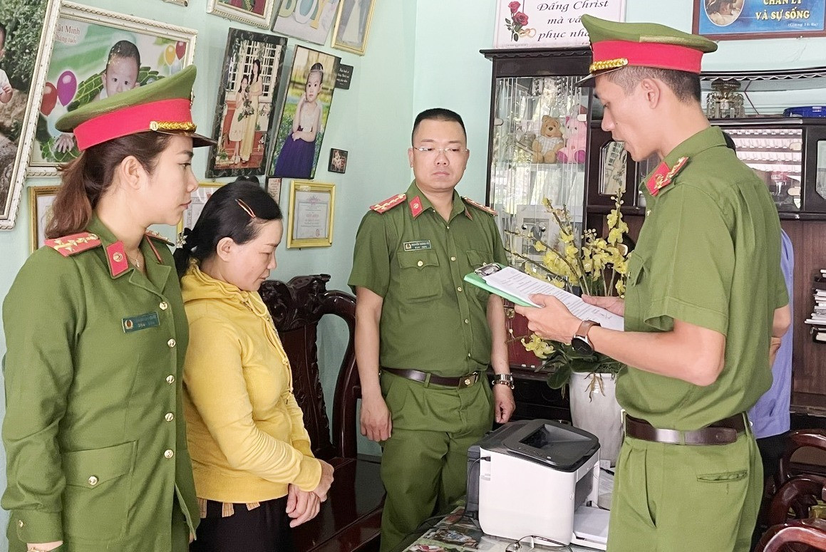 thi hành lệnh bắt bị can để tạm giam đối với Nguyễn Thị Thu Ba